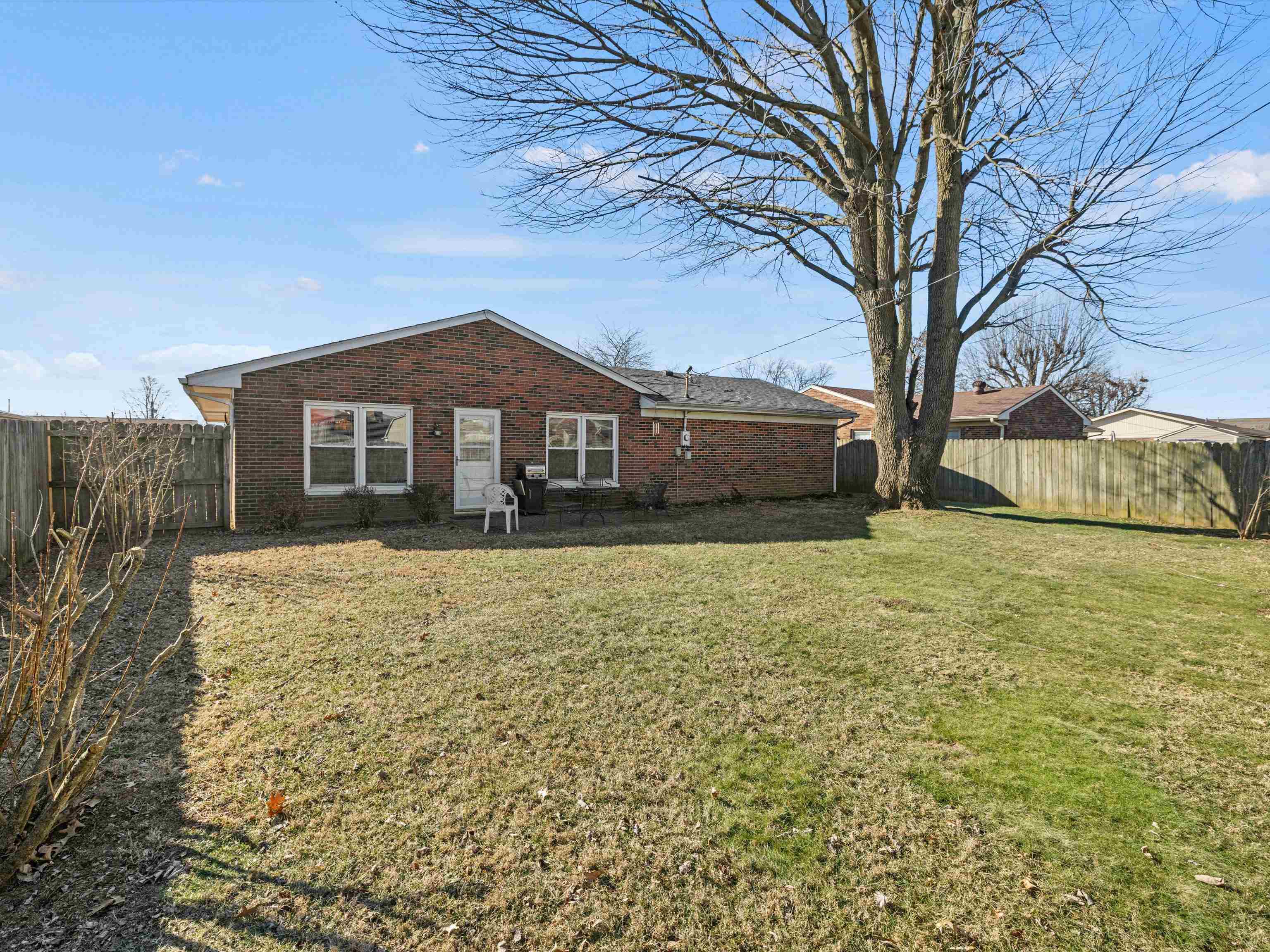 2707 Kingman Loop South, Owensboro, Kentucky 42301, 3 Bedrooms Bedrooms, ,2 BathroomsBathrooms,Ranch,For Sale,Kingman Loop South,91446