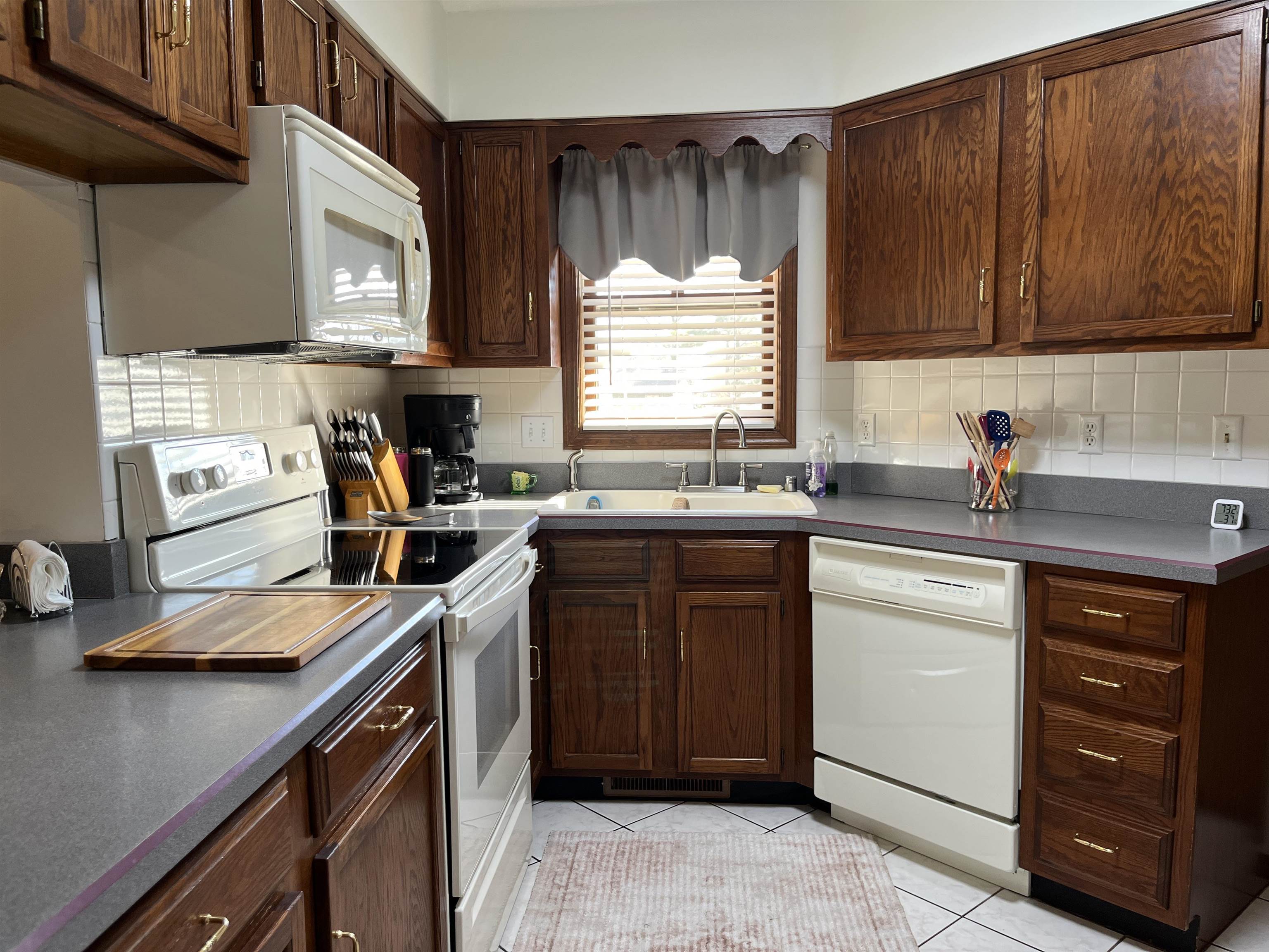 3135 Bold Venture Dr, Owensboro, Kentucky 42303, 3 Bedrooms Bedrooms, ,2 BathroomsBathrooms,Single Family Residence,For Sale,Bold Venture Dr,91448