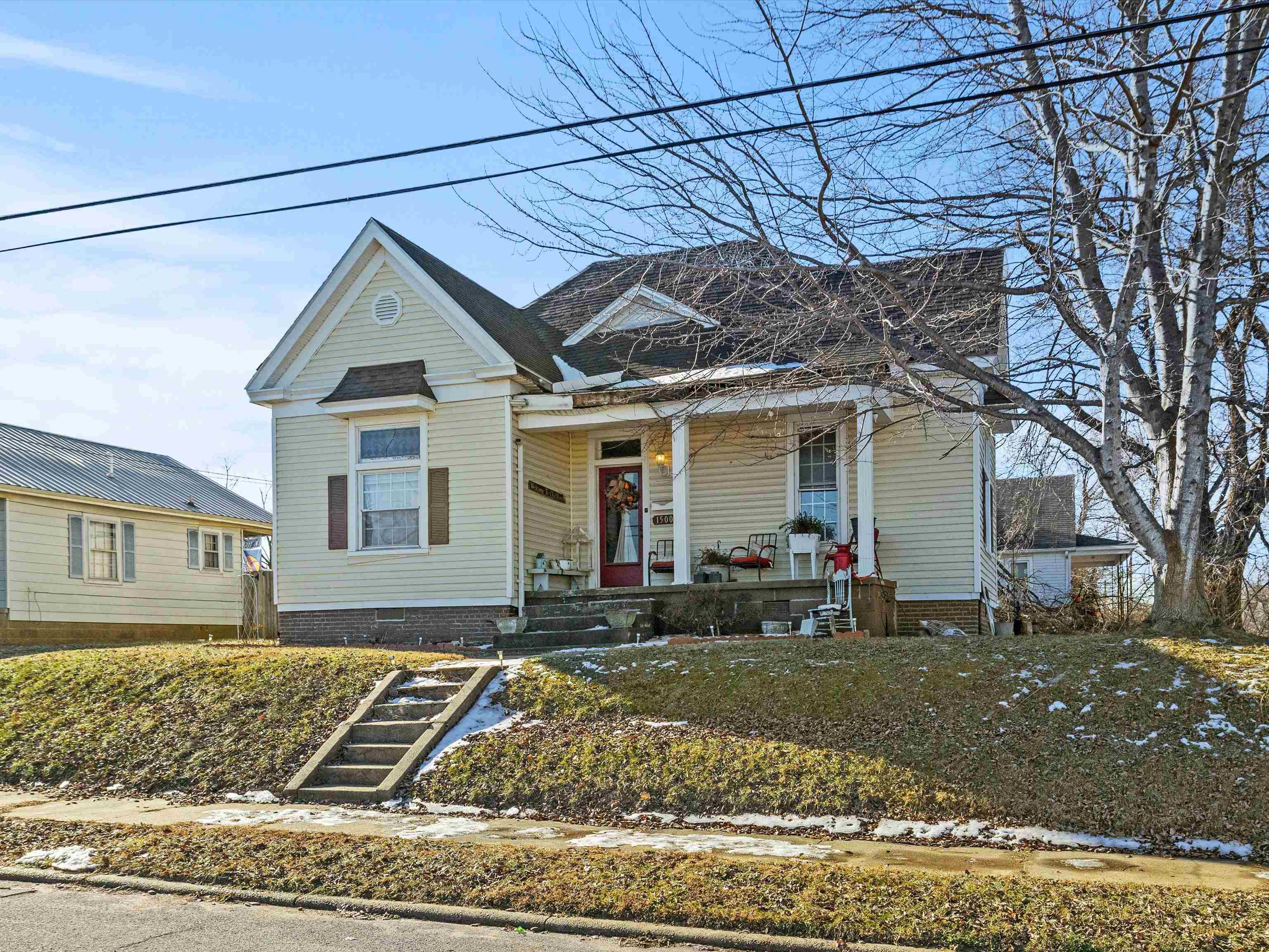 1500 O'Byrne Street, Henderson, Kentucky 42420, 2 Bedrooms Bedrooms, ,2 BathroomsBathrooms,Single Family Residence,For Sale,O'Byrne Street,91451