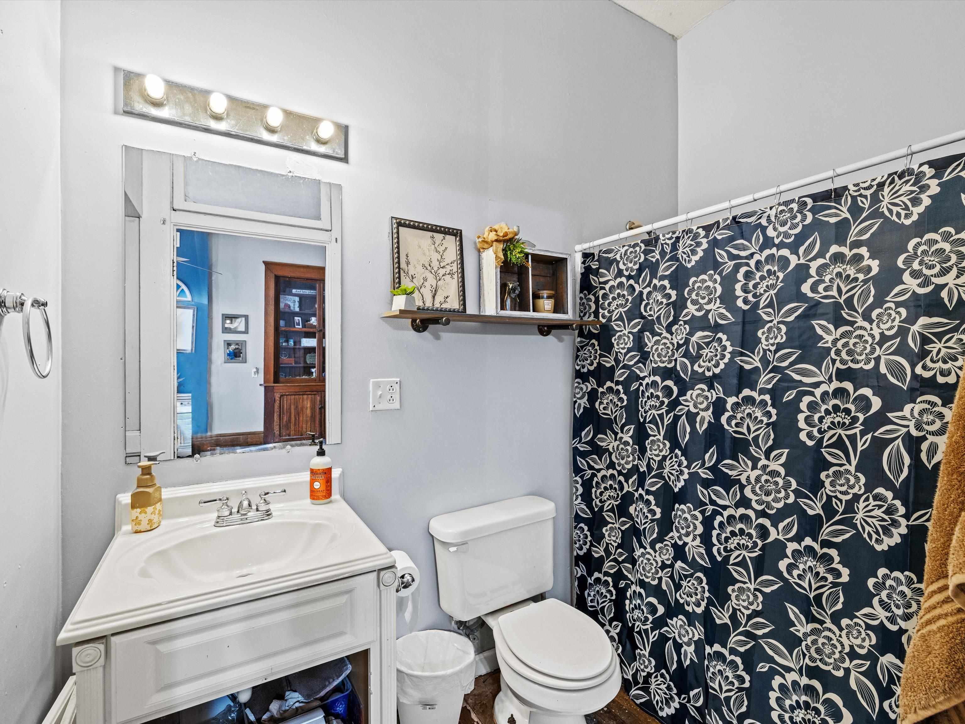 1500 O'Byrne Street, Henderson, Kentucky 42420, 2 Bedrooms Bedrooms, ,2 BathroomsBathrooms,Single Family Residence,For Sale,O'Byrne Street,91451