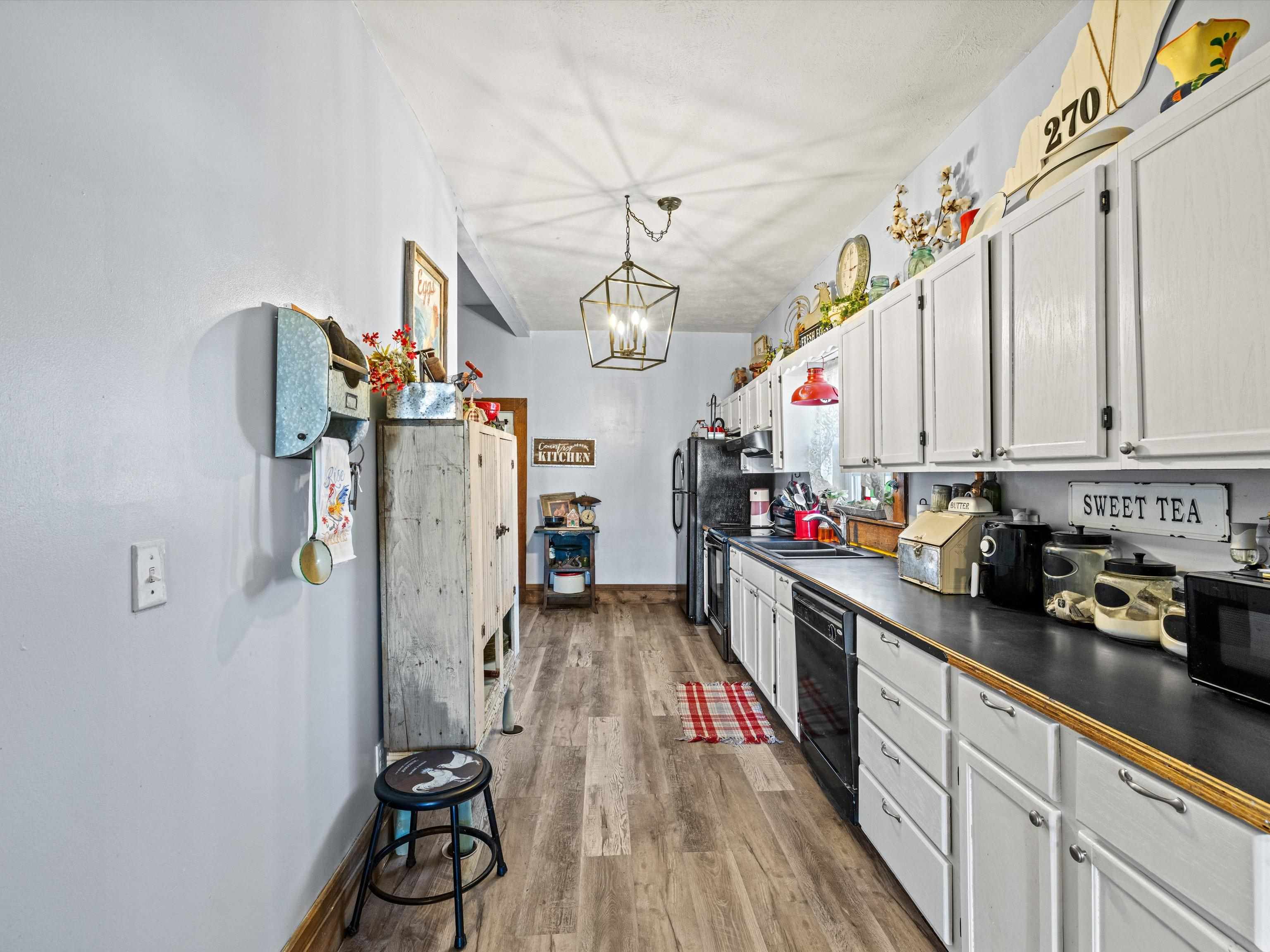1500 O'Byrne Street, Henderson, Kentucky 42420, 2 Bedrooms Bedrooms, ,2 BathroomsBathrooms,Single Family Residence,For Sale,O'Byrne Street,91451