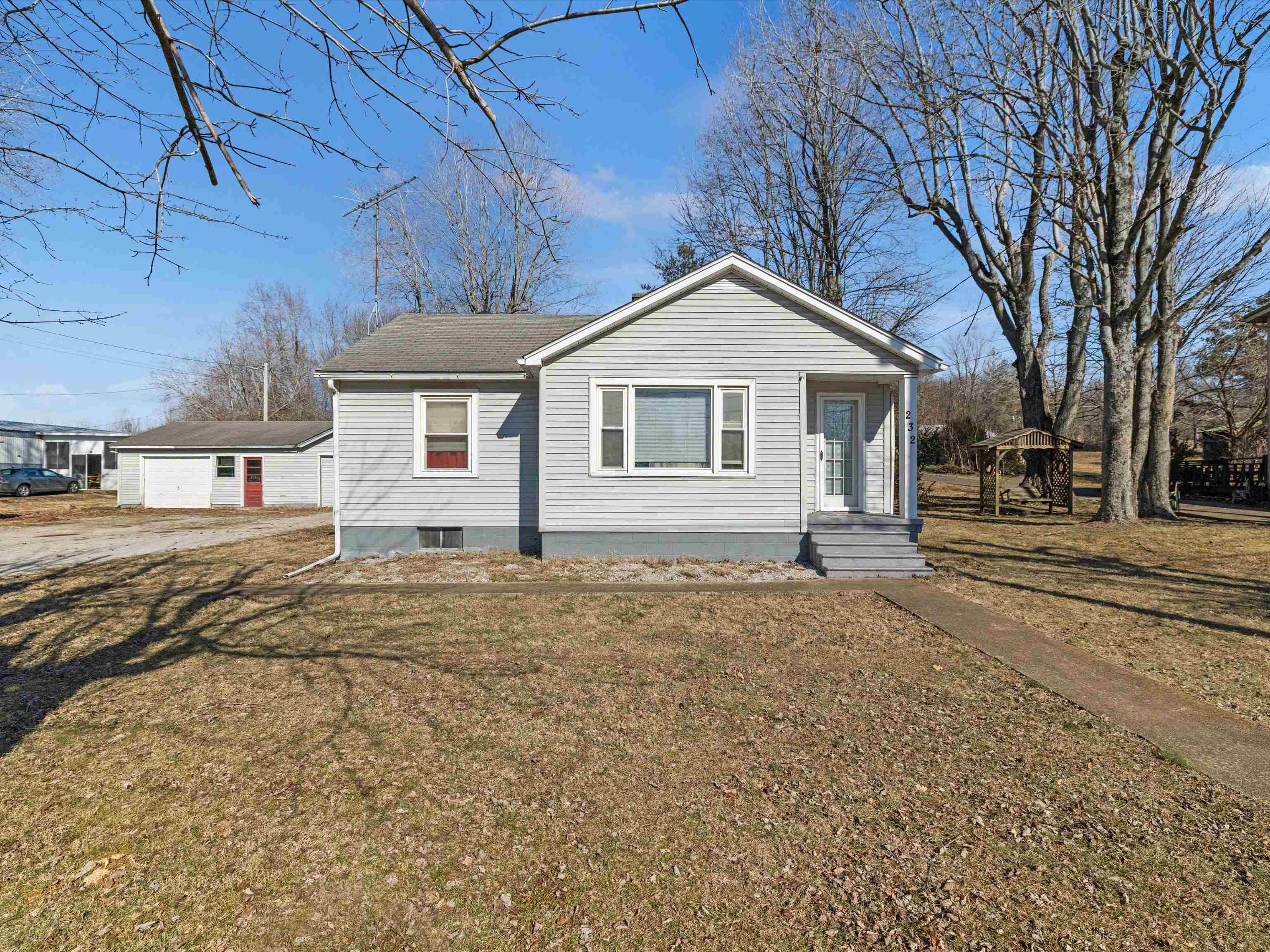 232 Main St., Fordsville, Kentucky 42343, 2 Bedrooms Bedrooms, ,1 BathroomBathrooms,Single Family Residence,For Sale,Main St.,91453