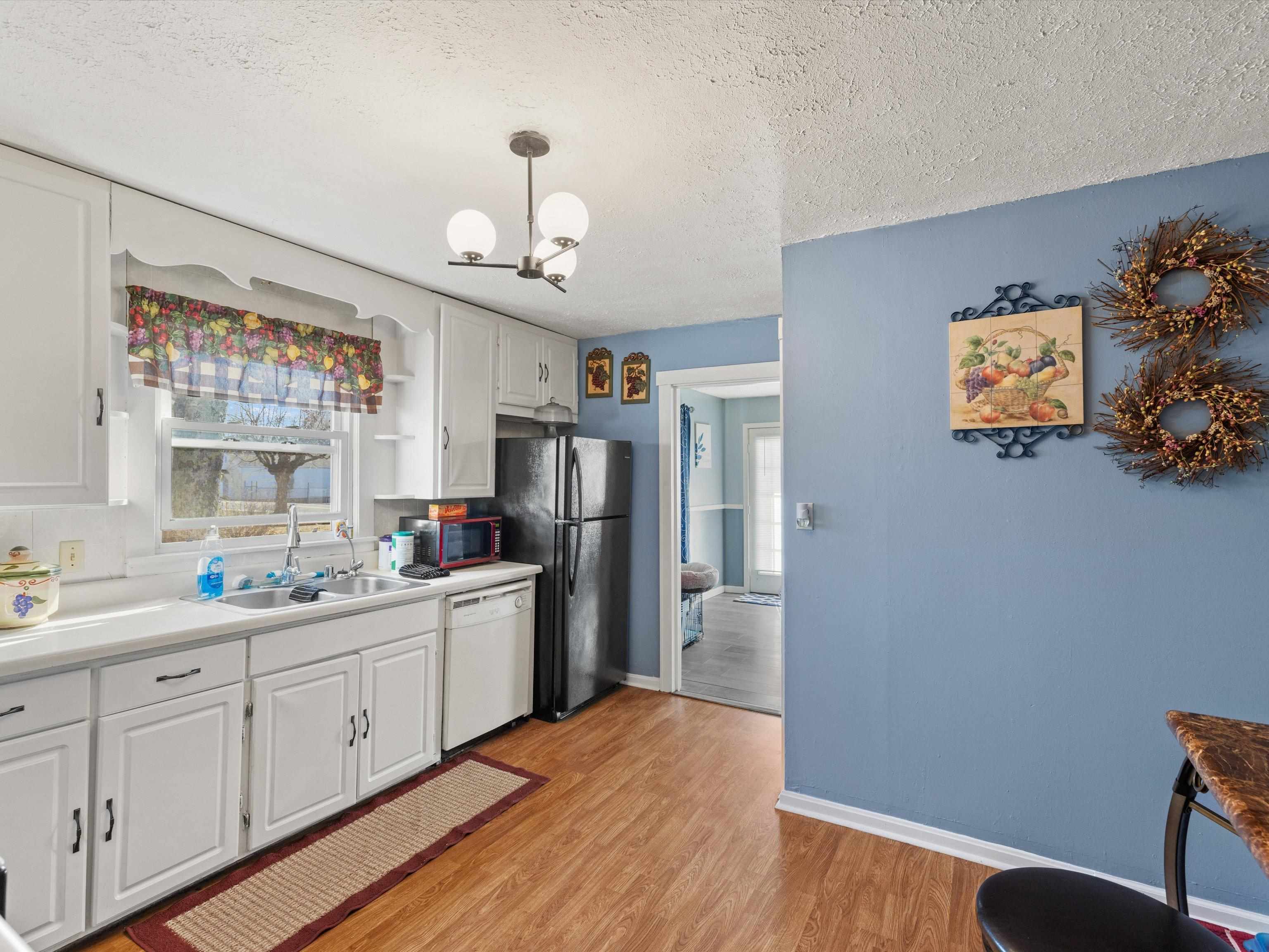 232 Main St., Fordsville, Kentucky 42343, 2 Bedrooms Bedrooms, ,1 BathroomBathrooms,Single Family Residence,For Sale,Main St.,91453