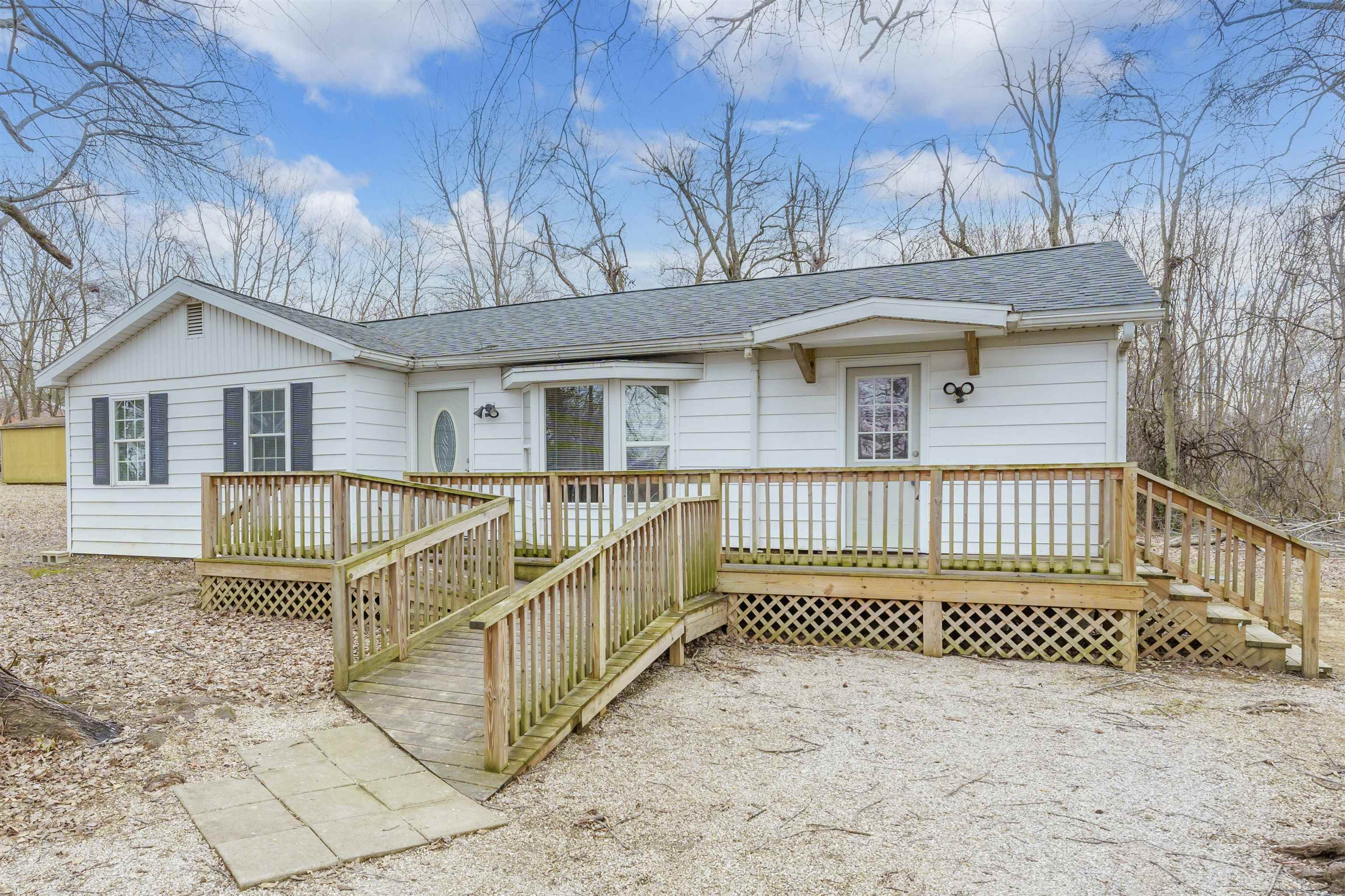 9460 HWY 136 E, Henderson, Kentucky 42420, 3 Bedrooms Bedrooms, ,1 BathroomBathrooms,Single Family Residence,For Sale,HWY 136 E,91454