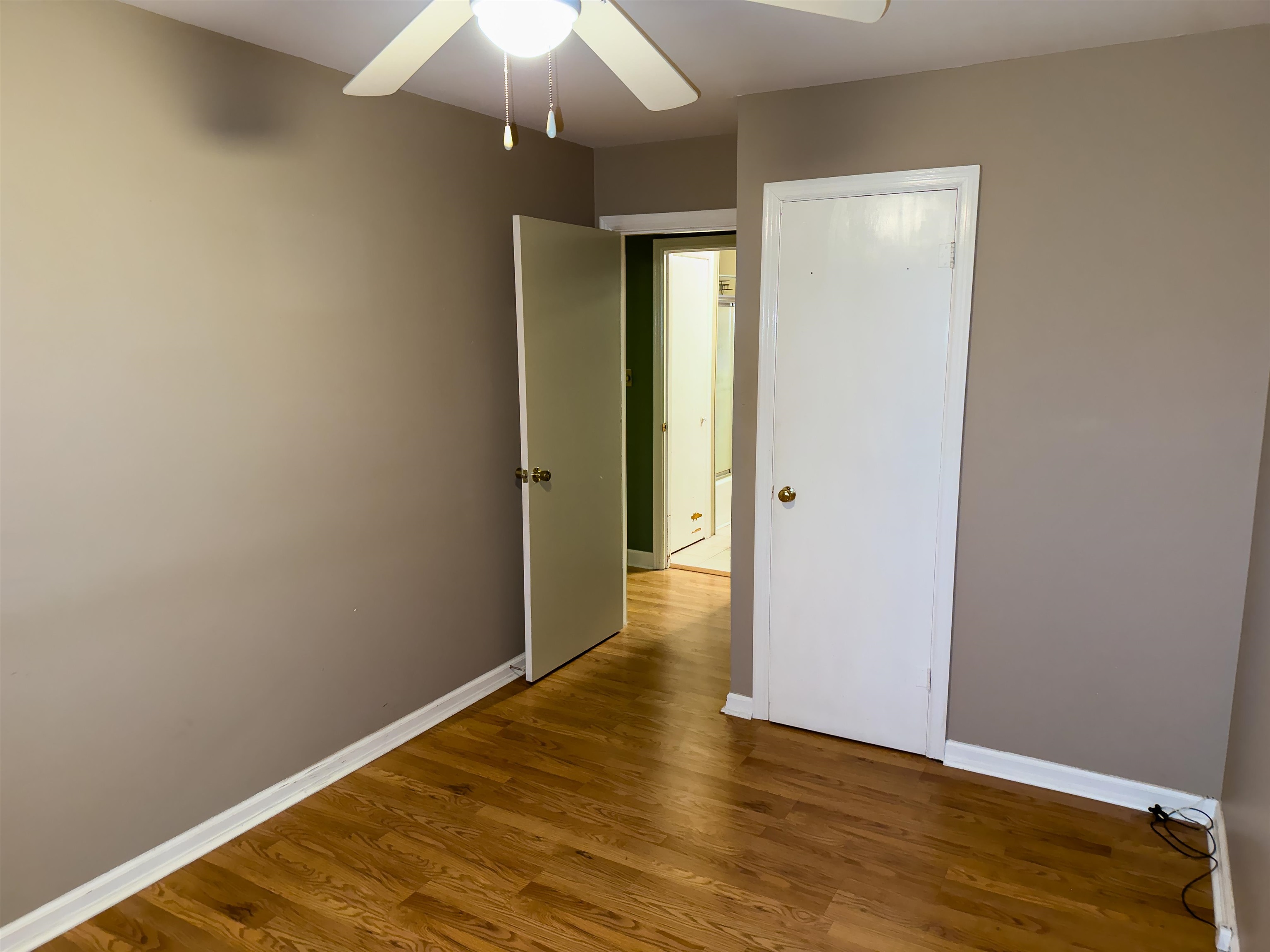 504 Valley Terrace, Irvington, Kentucky 40146, 3 Bedrooms Bedrooms, ,1 BathroomBathrooms,Ranch,For Sale,Valley Terrace,91455