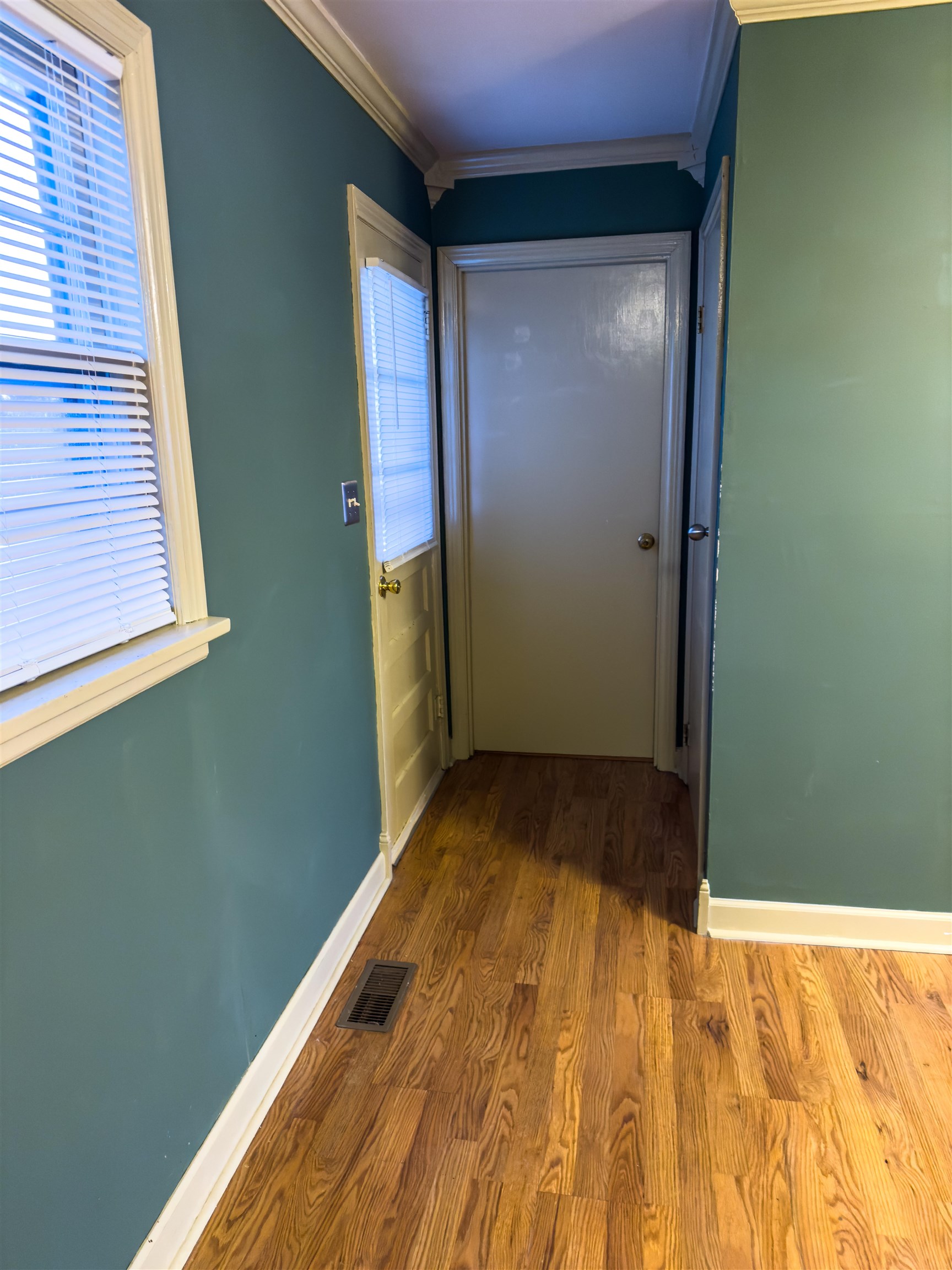 504 Valley Terrace, Irvington, Kentucky 40146, 3 Bedrooms Bedrooms, ,1 BathroomBathrooms,Ranch,For Sale,Valley Terrace,91455