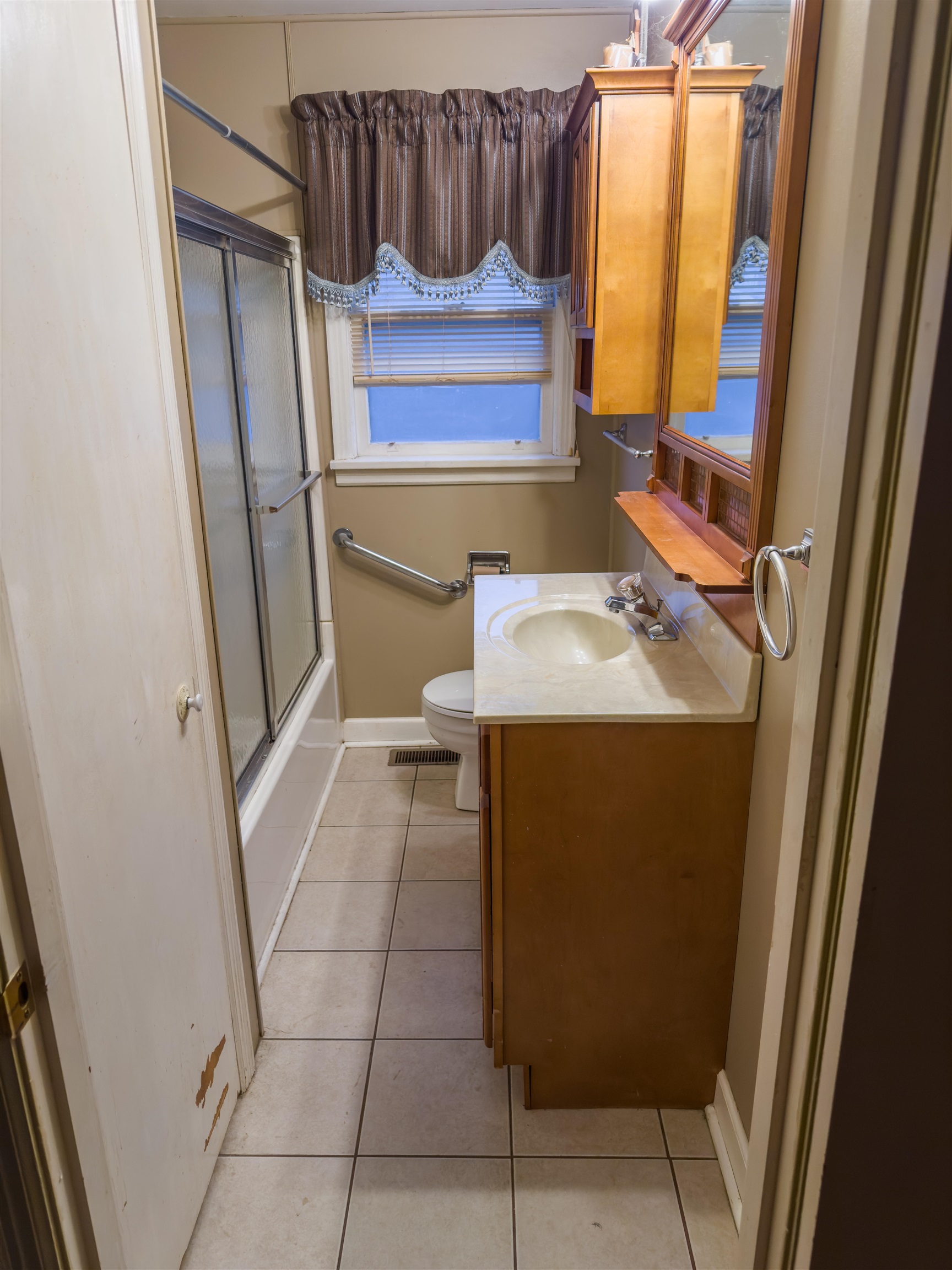 504 Valley Terrace, Irvington, Kentucky 40146, 3 Bedrooms Bedrooms, ,1 BathroomBathrooms,Ranch,For Sale,Valley Terrace,91455