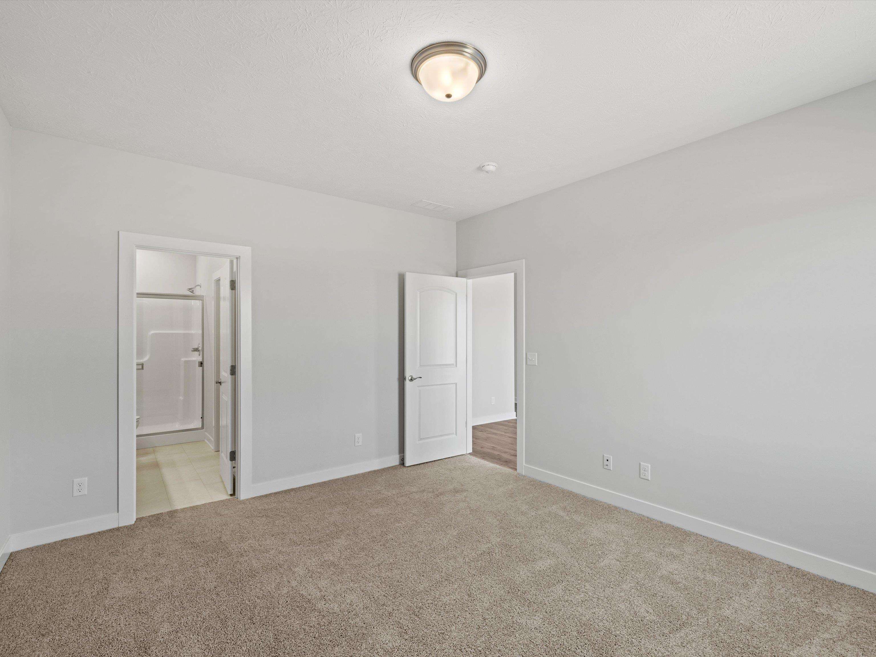 631 Alabaster Lane, Owensboro, Kentucky 42301, 3 Bedrooms Bedrooms, ,2 BathroomsBathrooms,Single Family Residence,For Sale,Alabaster Lane,91458