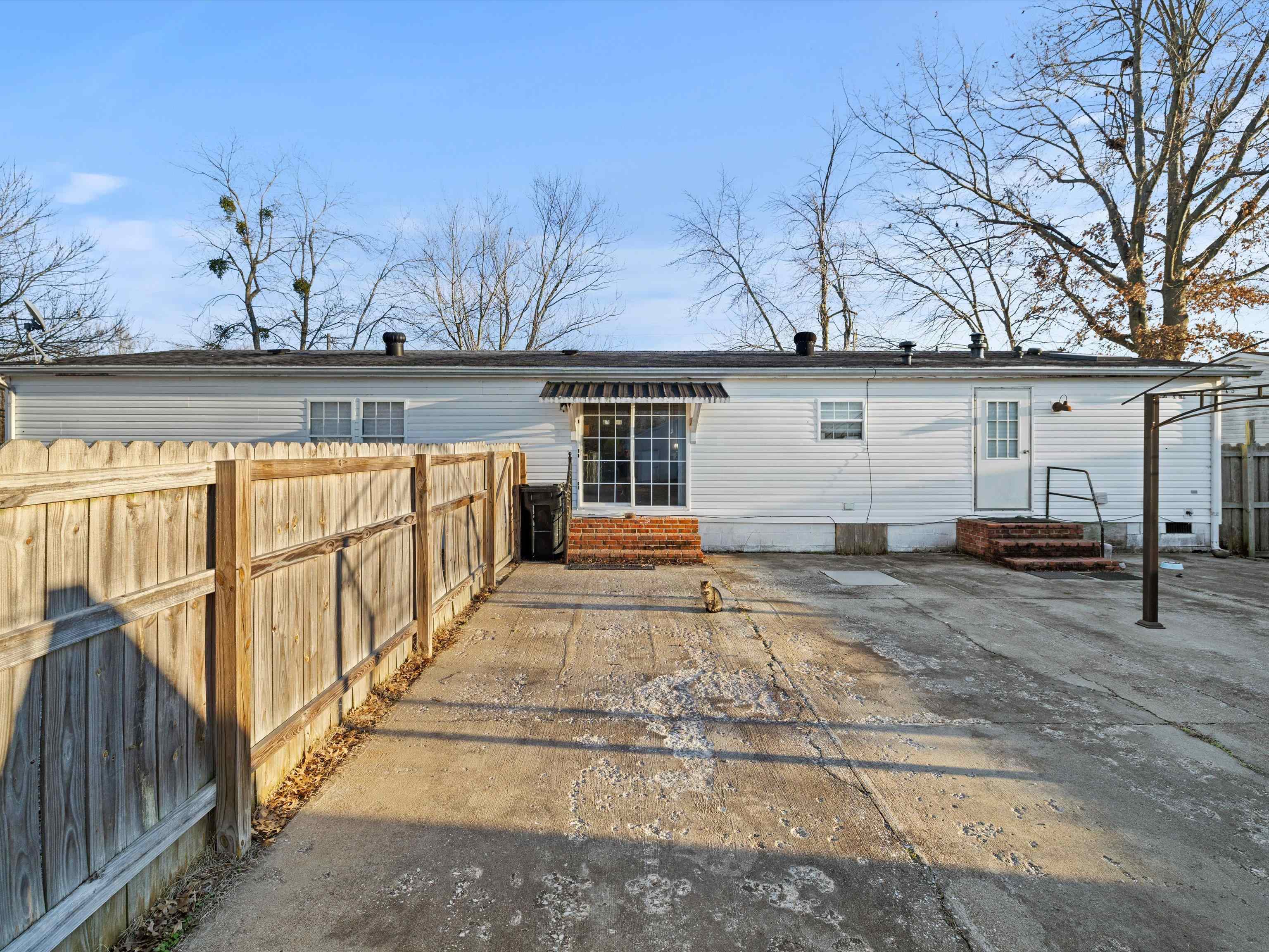 7366 Old Hwy 81, Owensboro, Kentucky 42301, 4 Bedrooms Bedrooms, ,2 BathroomsBathrooms,Single Family Residence,For Sale,Old Hwy 81,91459