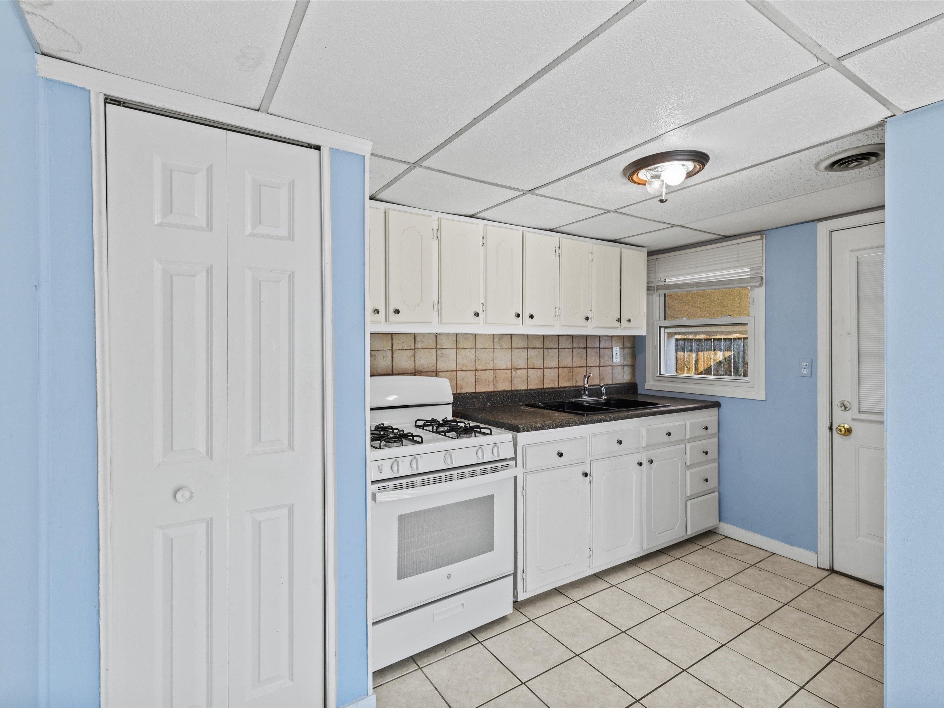 501 Jed Place, Owensboro, Kentucky 42301, 3 Bedrooms Bedrooms, ,1 BathroomBathrooms,Single Family Residence,For Sale,Jed Place,91461