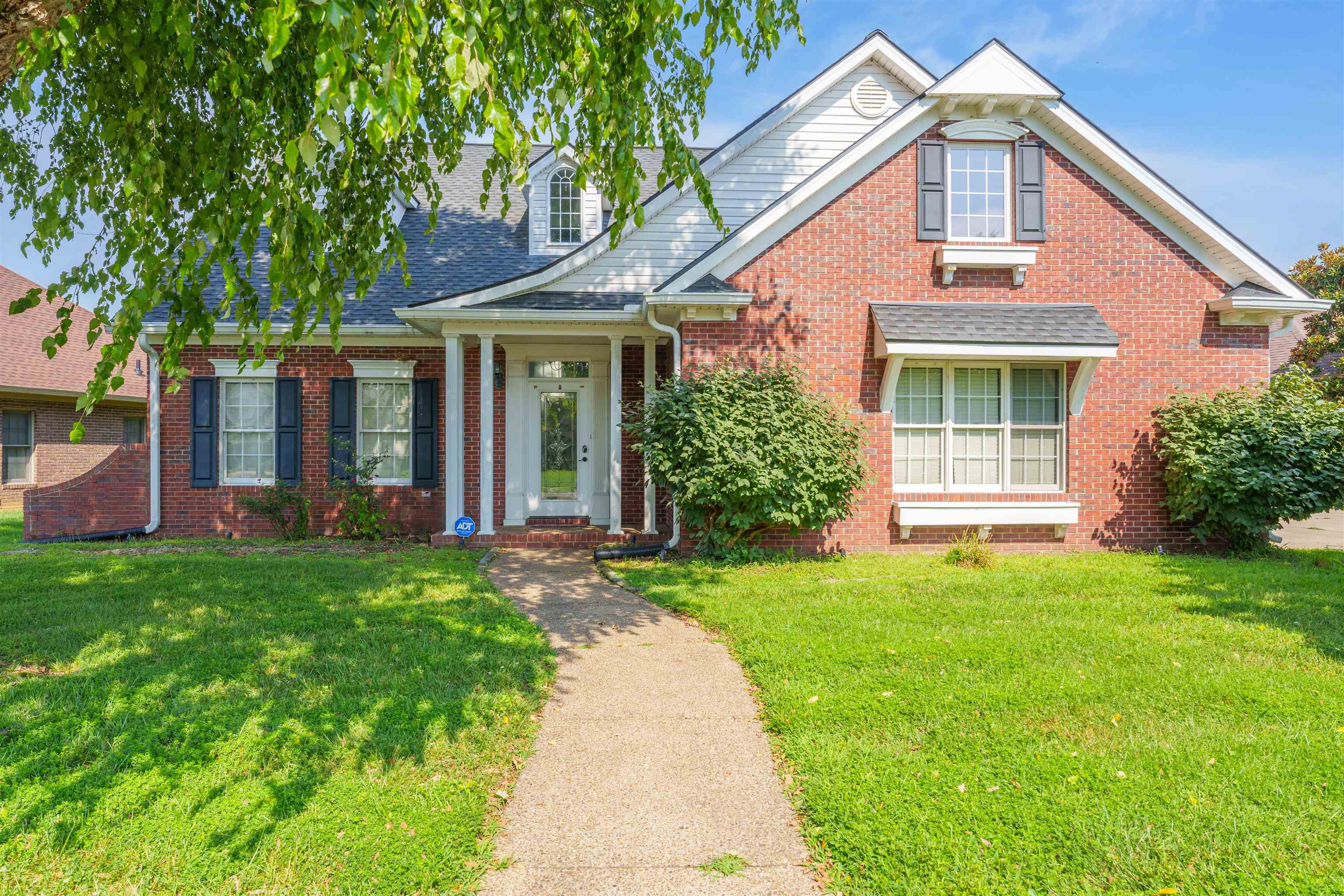 4263 Saddlebrooke Trail, Owensboro, Kentucky 42303, 4 Bedrooms Bedrooms, ,2 BathroomsBathrooms,Single Family Residence,For Sale,Saddlebrooke Trail,91466