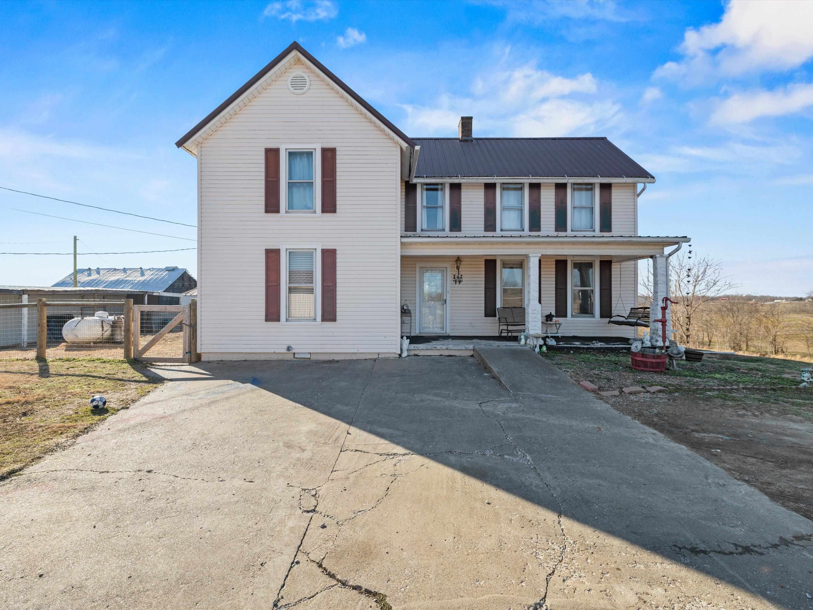 8756 Mulligan Rd, Owensboro, Kentucky 42301, 4 Bedrooms Bedrooms, ,1 BathroomBathrooms,Single Family Residence,For Sale,Mulligan Rd,91470