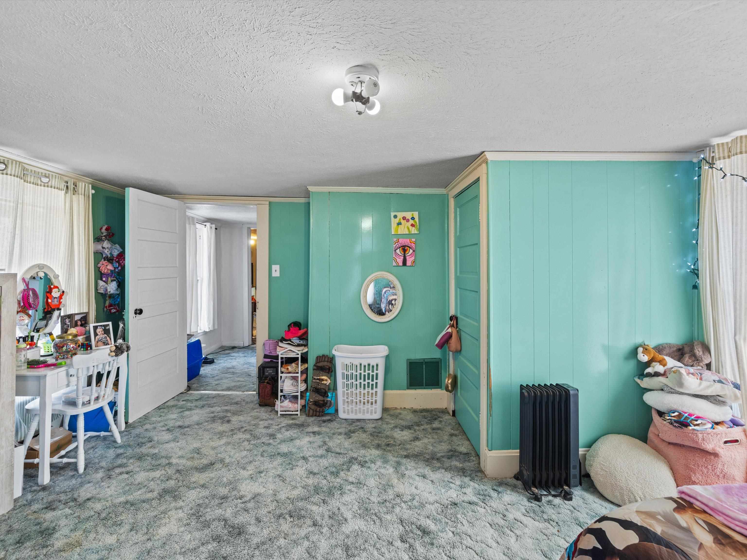 8756 Mulligan Rd, Owensboro, Kentucky 42301, 4 Bedrooms Bedrooms, ,1 BathroomBathrooms,Single Family Residence,For Sale,Mulligan Rd,91470