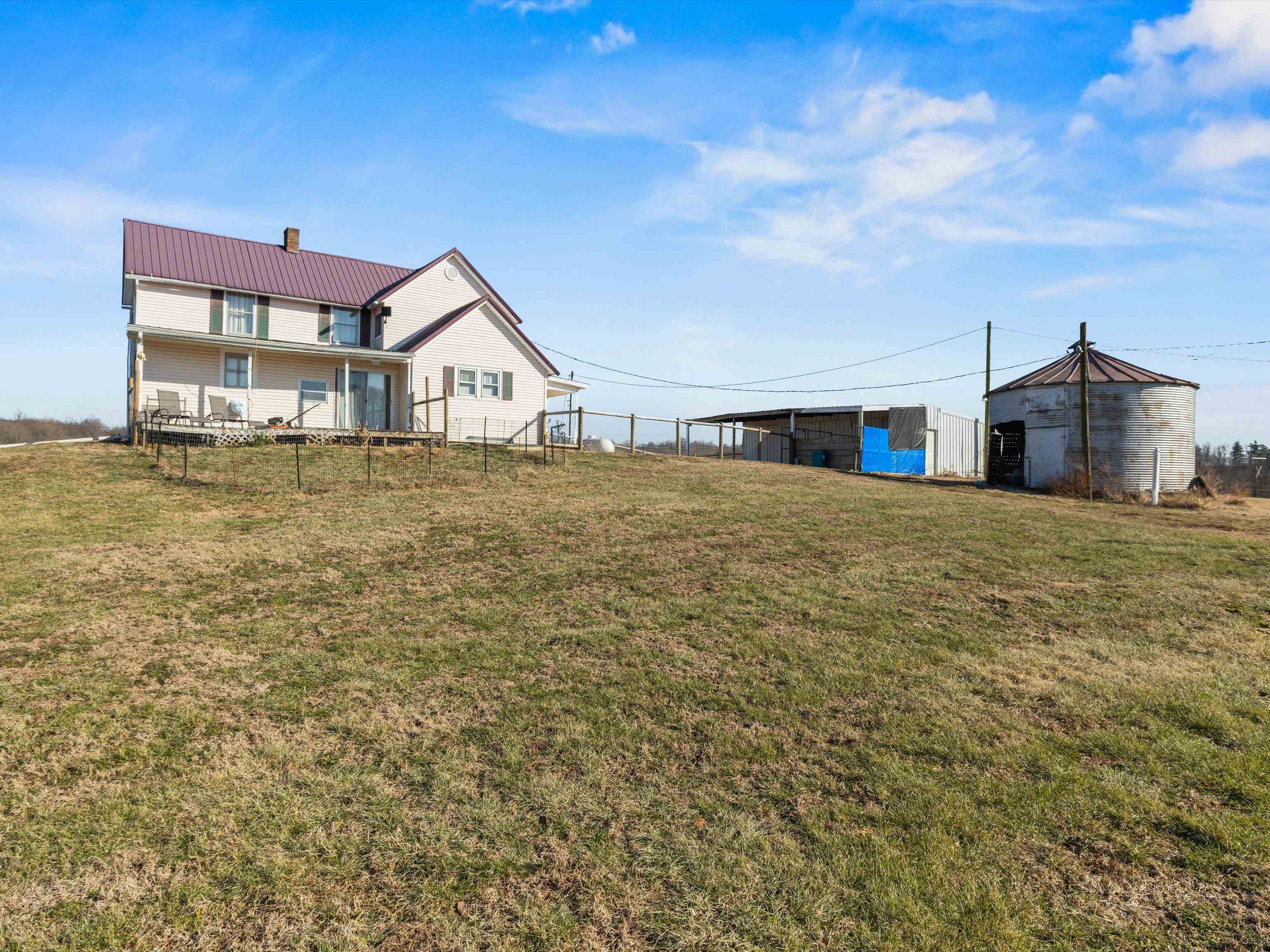 8756 Mulligan Rd, Owensboro, Kentucky 42301, 4 Bedrooms Bedrooms, ,1 BathroomBathrooms,Single Family Residence,For Sale,Mulligan Rd,91470