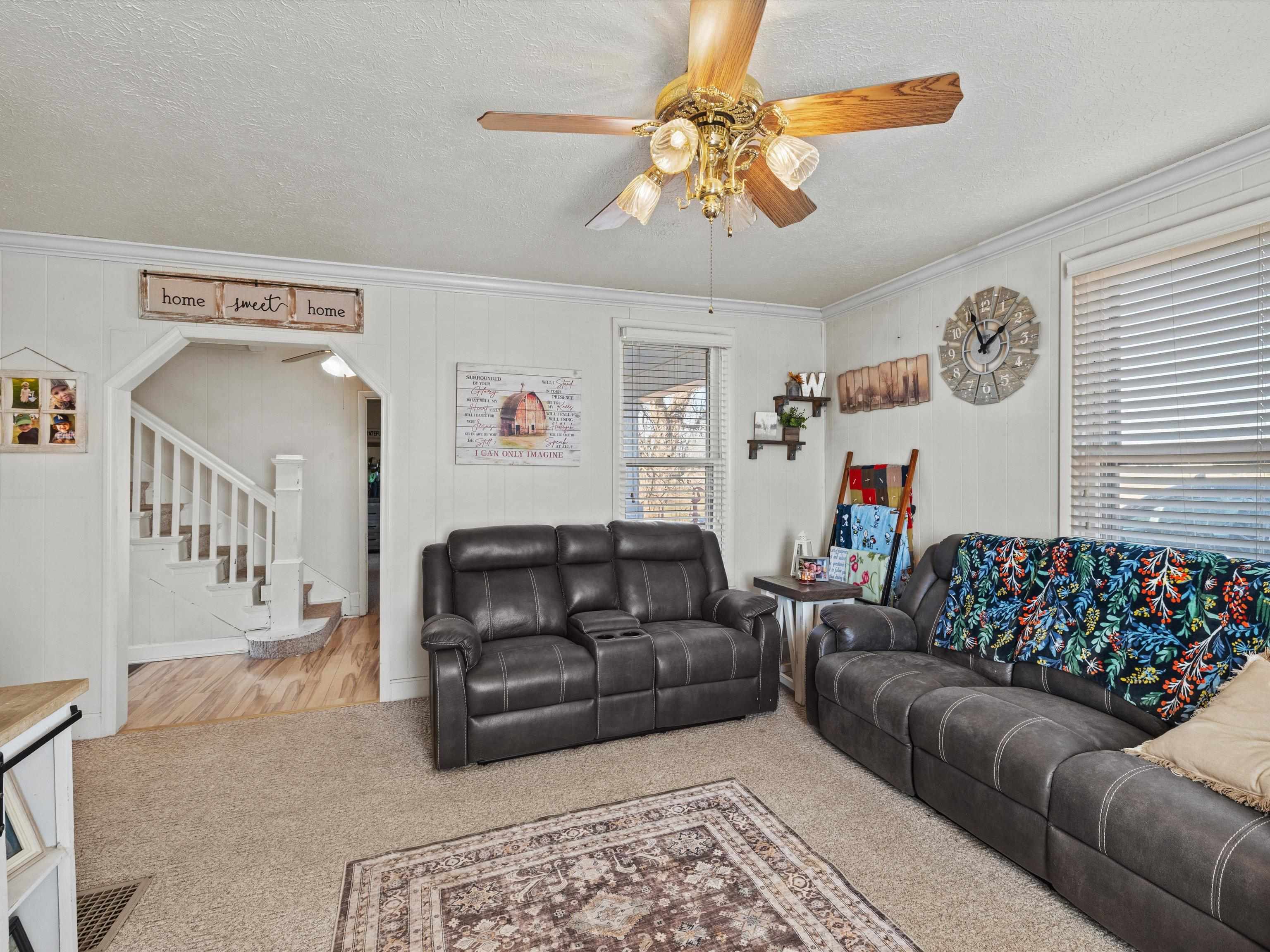 8756 Mulligan Rd, Owensboro, Kentucky 42301, 4 Bedrooms Bedrooms, ,1 BathroomBathrooms,Single Family Residence,For Sale,Mulligan Rd,91470