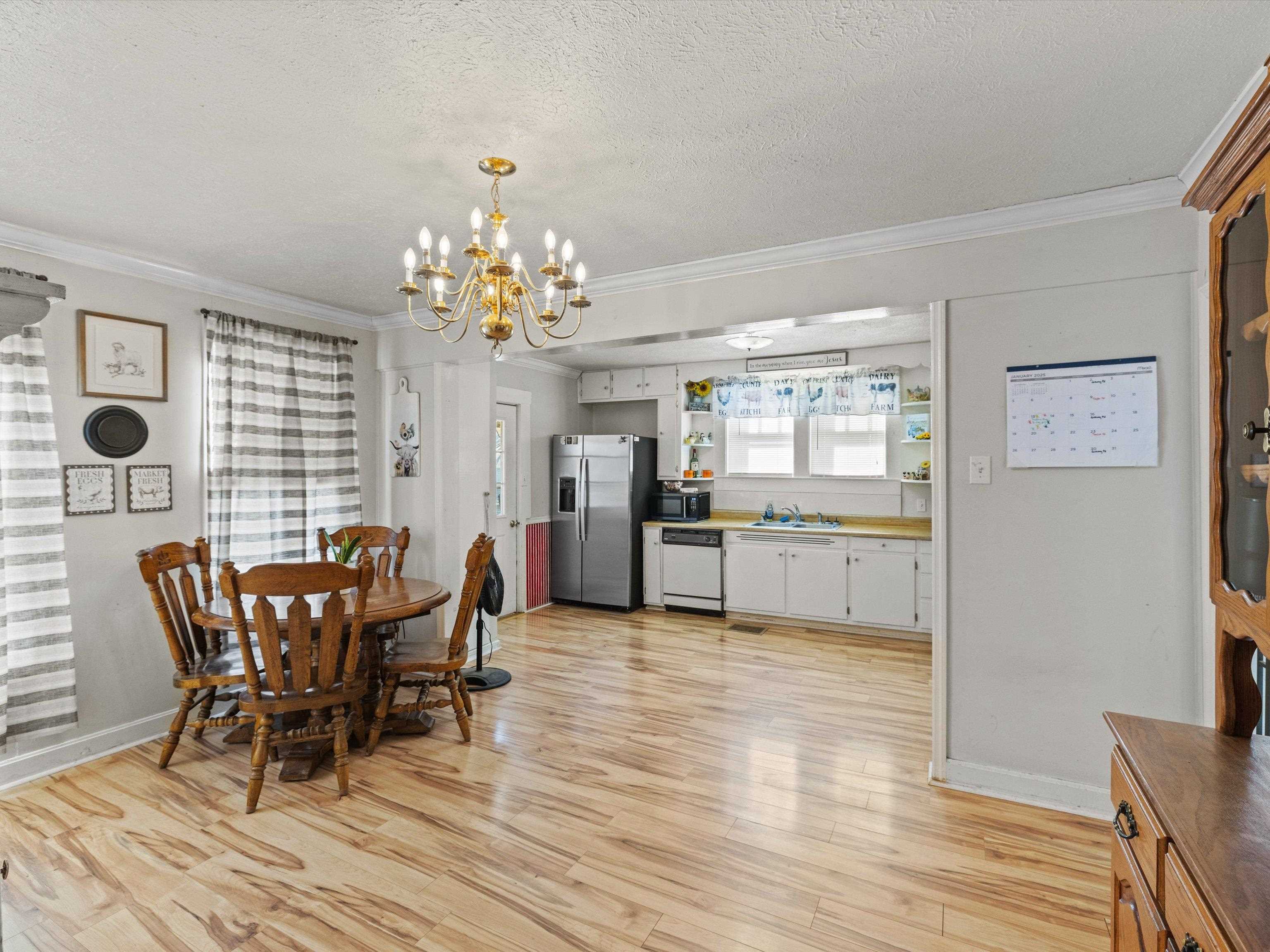 8756 Mulligan Rd, Owensboro, Kentucky 42301, 4 Bedrooms Bedrooms, ,1 BathroomBathrooms,Single Family Residence,For Sale,Mulligan Rd,91470