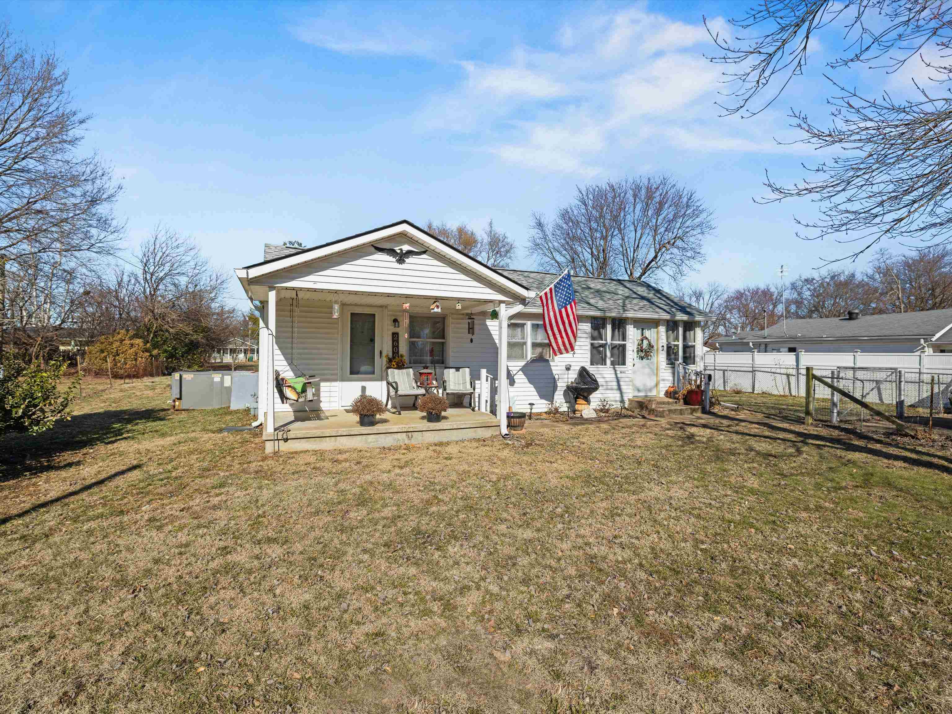 2609 Westwood Ave., Owensboro, Kentucky 42301, 2 Bedrooms Bedrooms, ,1 BathroomBathrooms,Single Family Residence,For Sale,Westwood Ave.,91472
