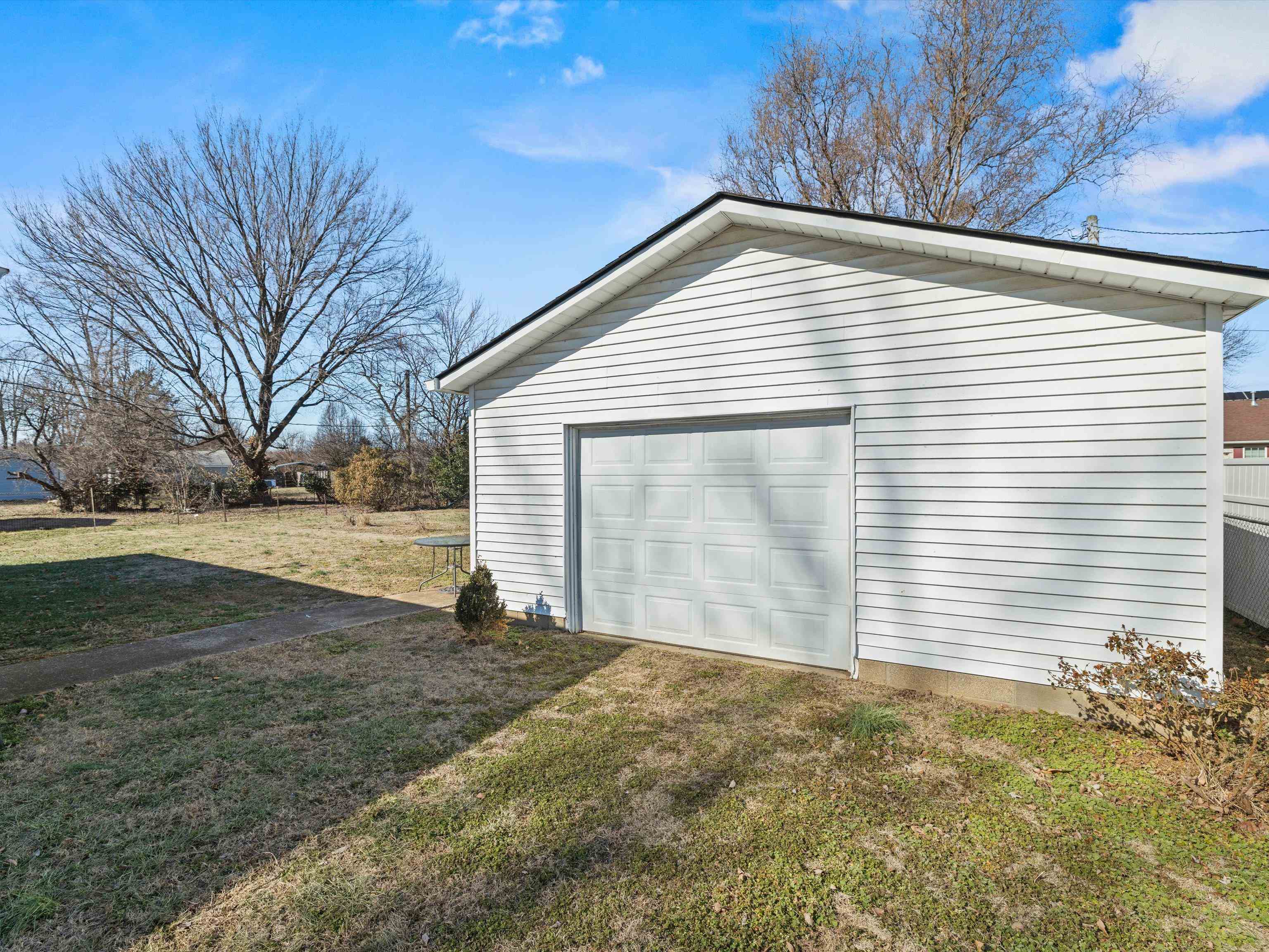 2609 Westwood Ave., Owensboro, Kentucky 42301, 2 Bedrooms Bedrooms, ,1 BathroomBathrooms,Single Family Residence,For Sale,Westwood Ave.,91472