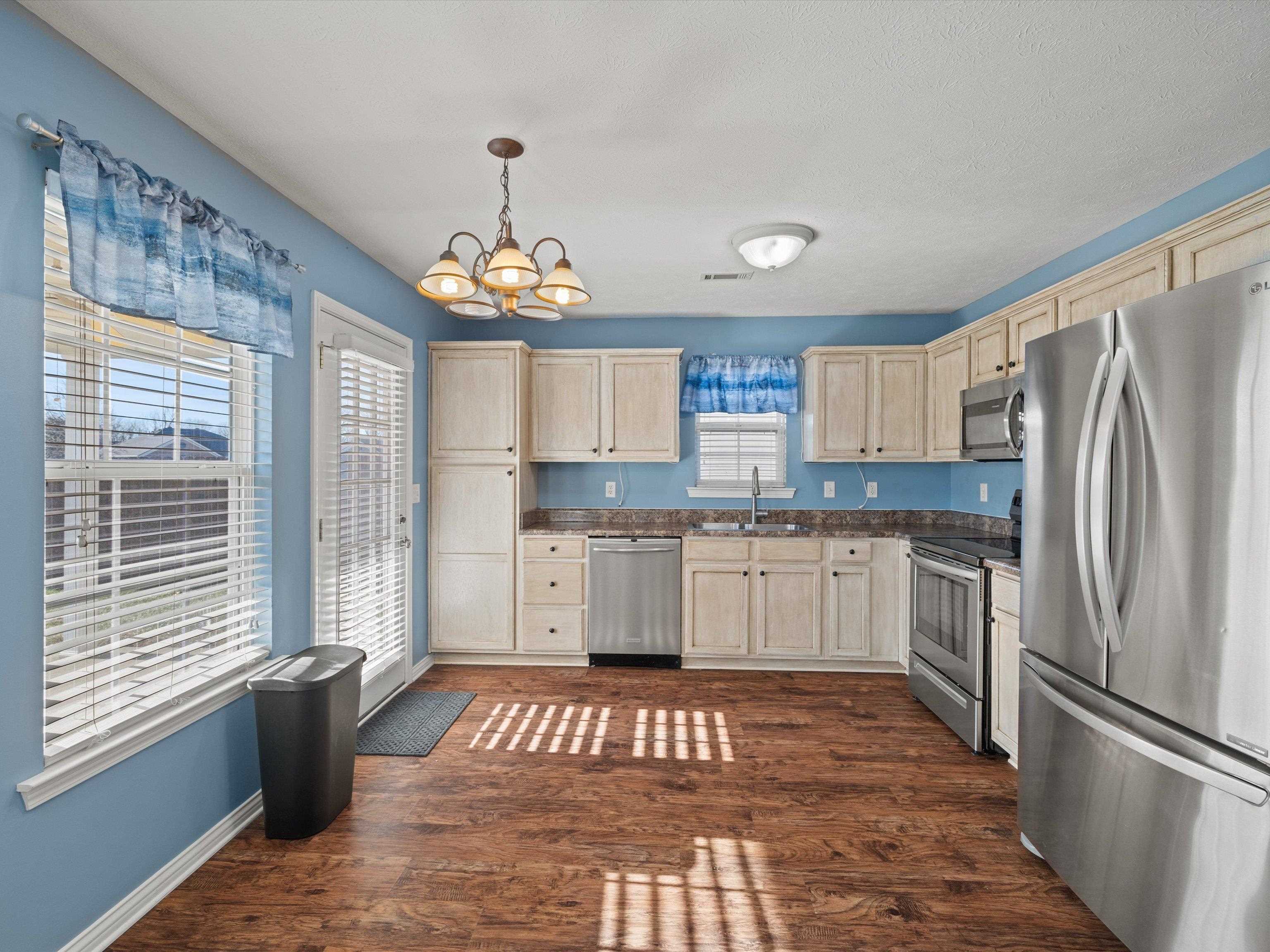 2342 Trails Lake Garden, Owensboro, Kentucky 42303, 3 Bedrooms Bedrooms, ,2 BathroomsBathrooms,Single Family Residence,For Sale,Trails Lake Garden,91473