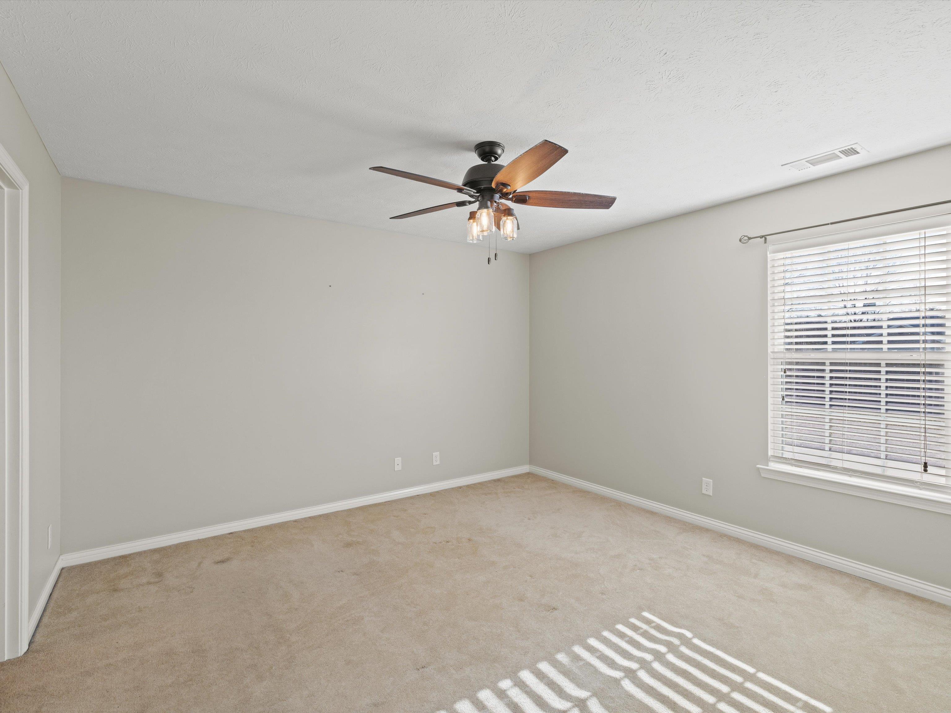 2342 Trails Lake Garden, Owensboro, Kentucky 42303, 3 Bedrooms Bedrooms, ,2 BathroomsBathrooms,Single Family Residence,For Sale,Trails Lake Garden,91473