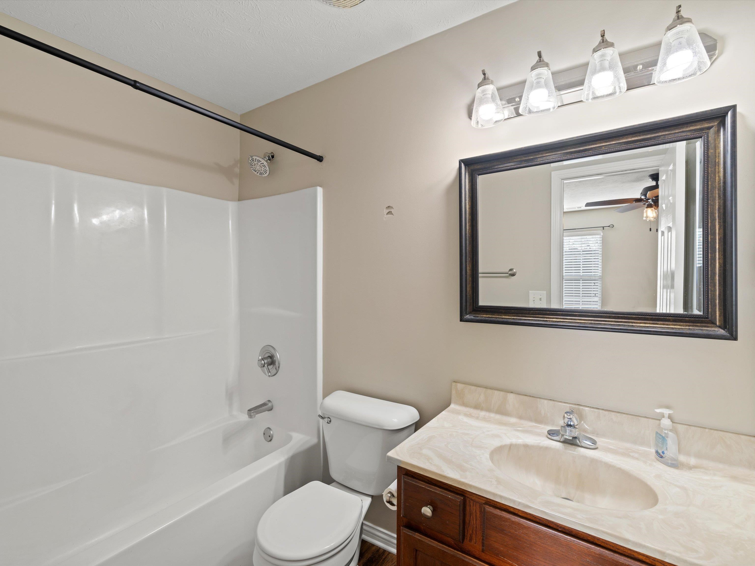 2342 Trails Lake Garden, Owensboro, Kentucky 42303, 3 Bedrooms Bedrooms, ,2 BathroomsBathrooms,Single Family Residence,For Sale,Trails Lake Garden,91473