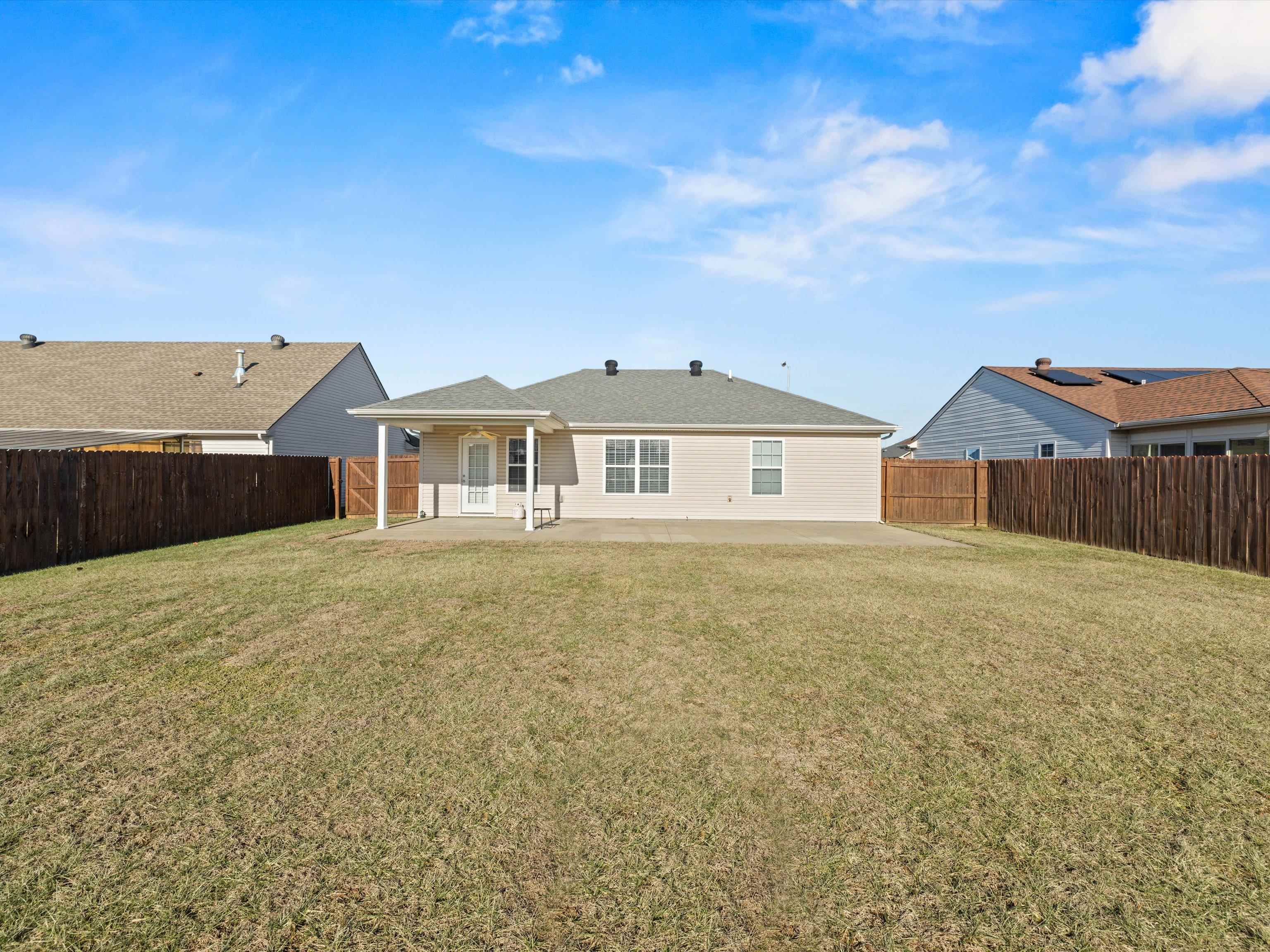2342 Trails Lake Garden, Owensboro, Kentucky 42303, 3 Bedrooms Bedrooms, ,2 BathroomsBathrooms,Single Family Residence,For Sale,Trails Lake Garden,91473