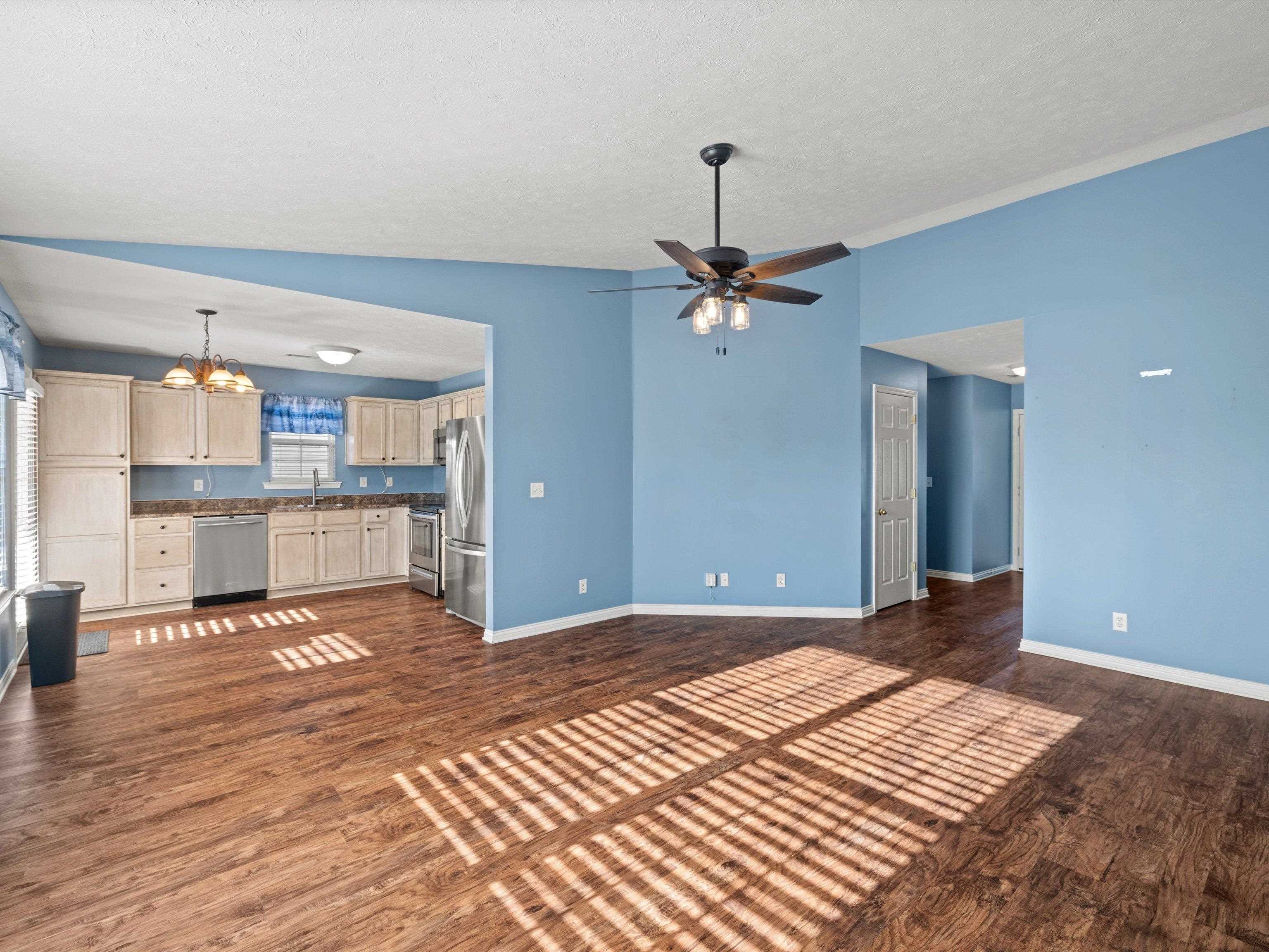 2342 Trails Lake Garden, Owensboro, Kentucky 42303, 3 Bedrooms Bedrooms, ,2 BathroomsBathrooms,Single Family Residence,For Sale,Trails Lake Garden,91473