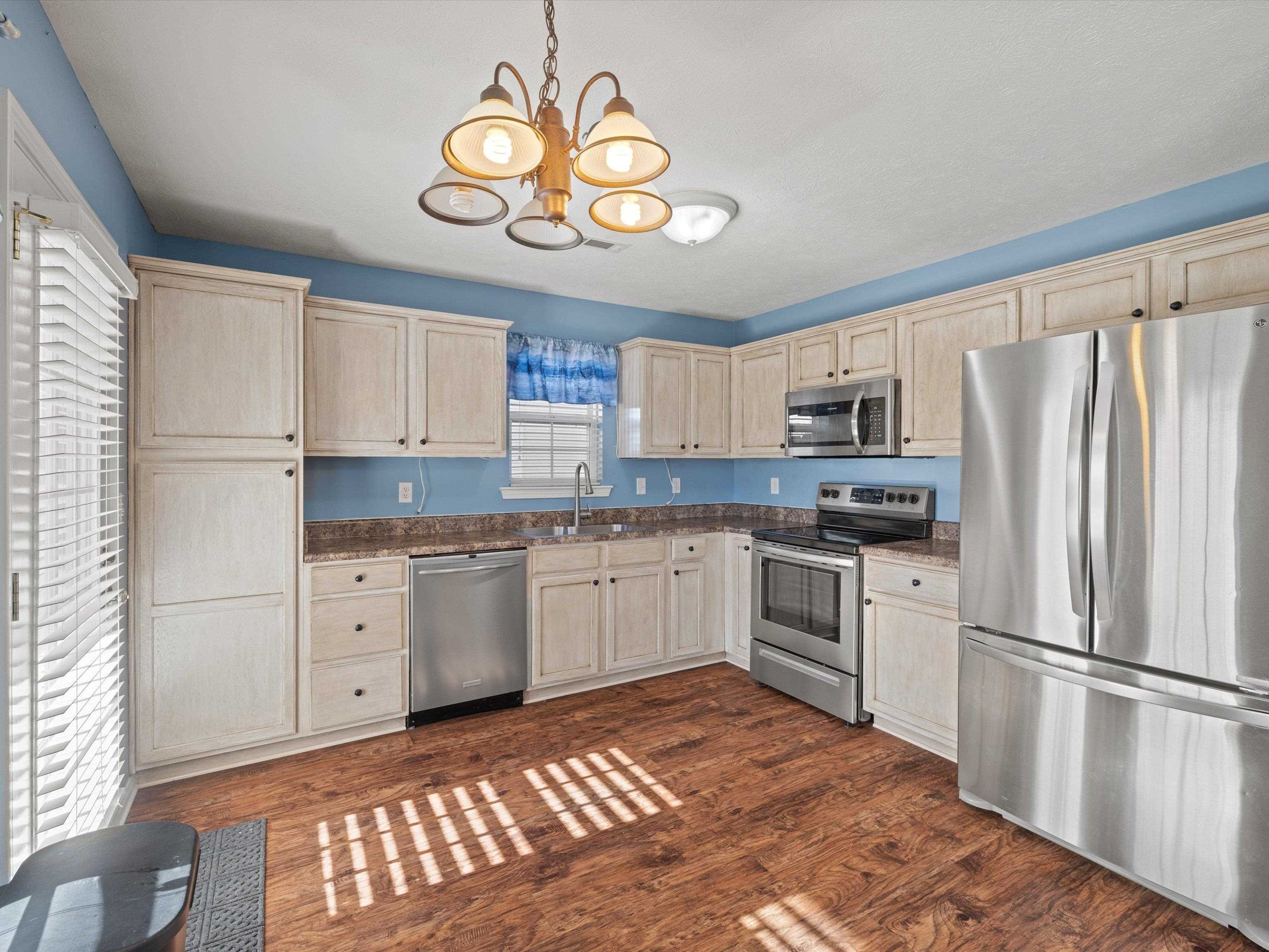 2342 Trails Lake Garden, Owensboro, Kentucky 42303, 3 Bedrooms Bedrooms, ,2 BathroomsBathrooms,Single Family Residence,For Sale,Trails Lake Garden,91473