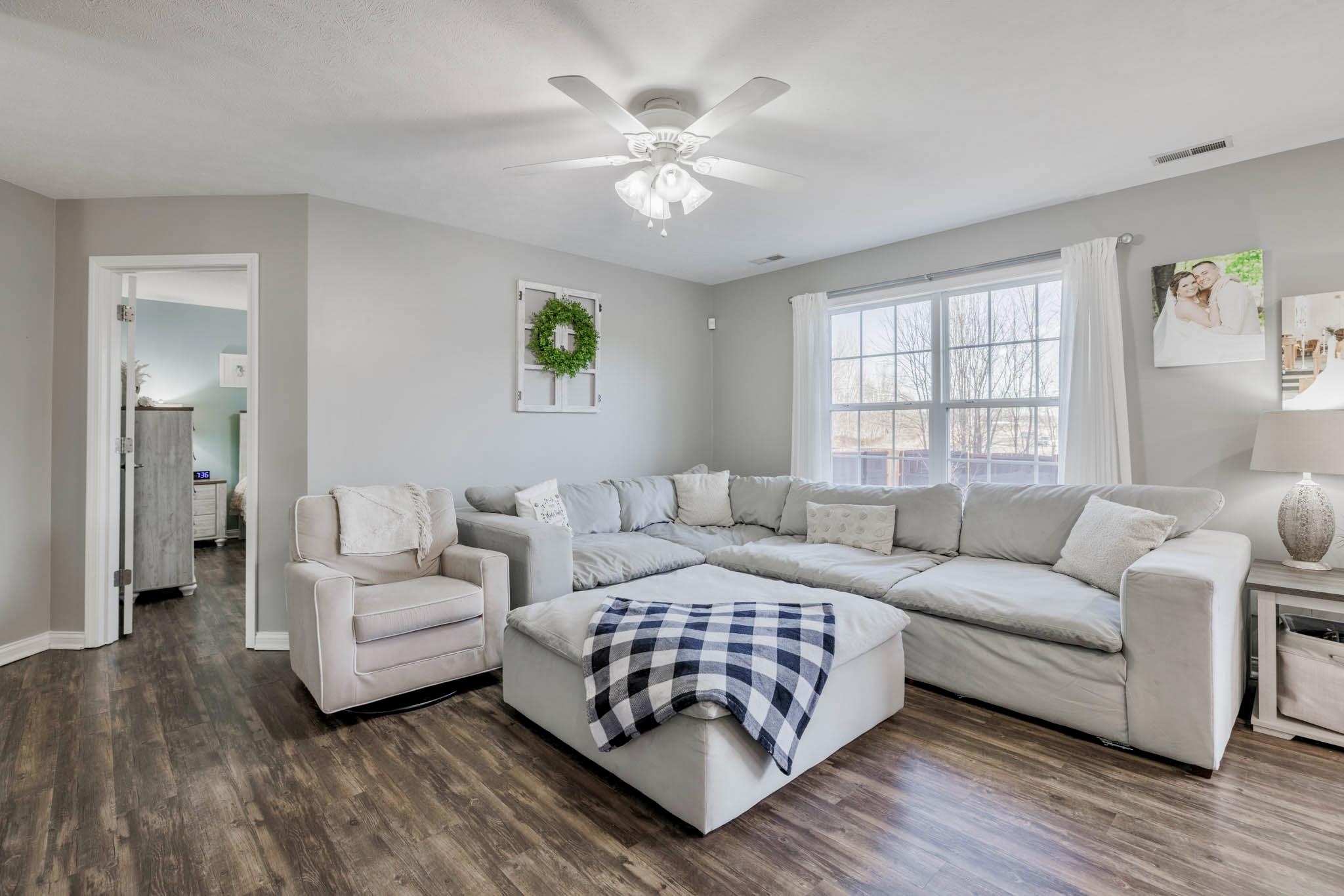 1405 Chandler Avenue, Owensboro, Kentucky 42303, 3 Bedrooms Bedrooms, ,2 BathroomsBathrooms,Single Family Residence,For Sale,Chandler Avenue,91475