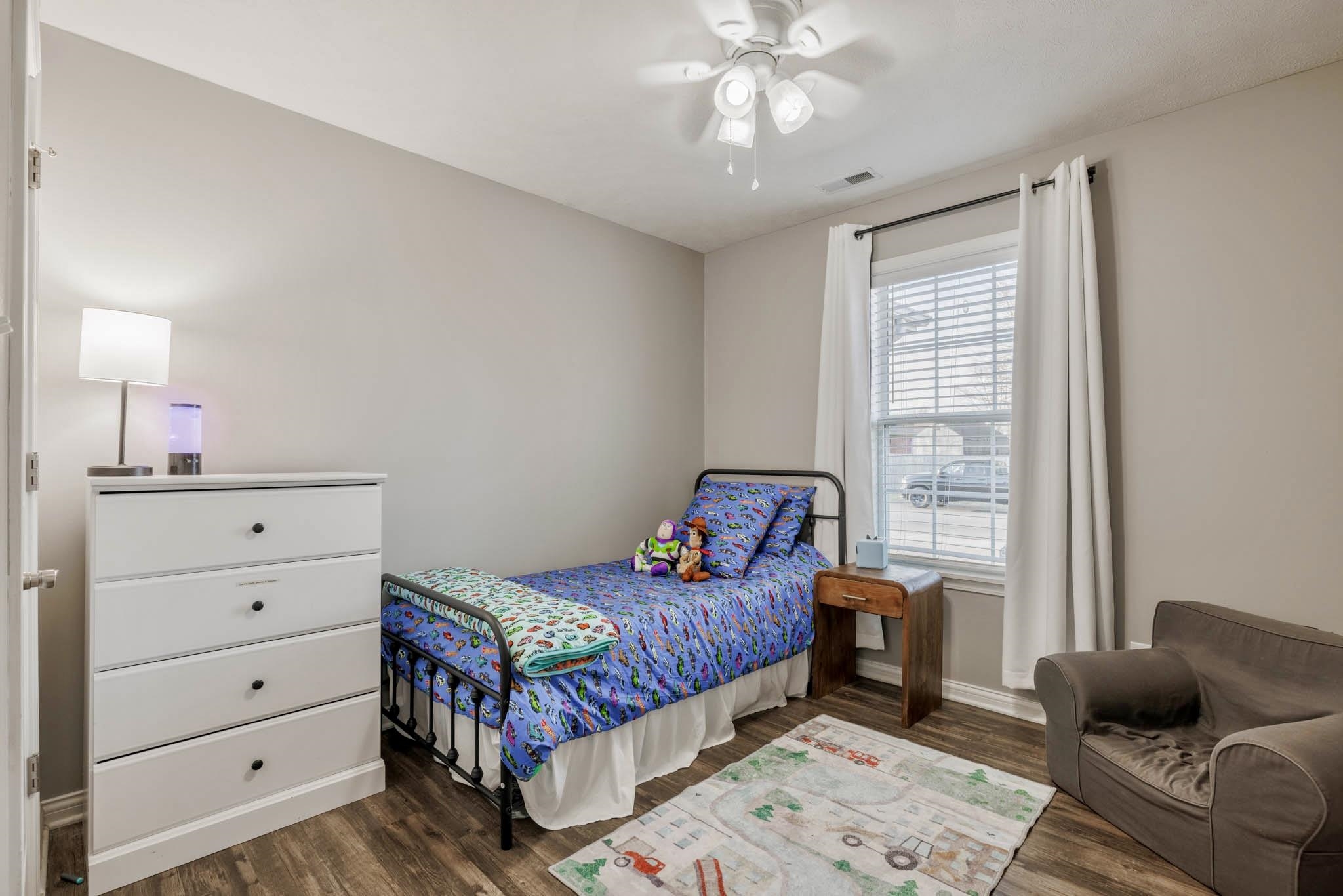1405 Chandler Avenue, Owensboro, Kentucky 42303, 3 Bedrooms Bedrooms, ,2 BathroomsBathrooms,Single Family Residence,For Sale,Chandler Avenue,91475