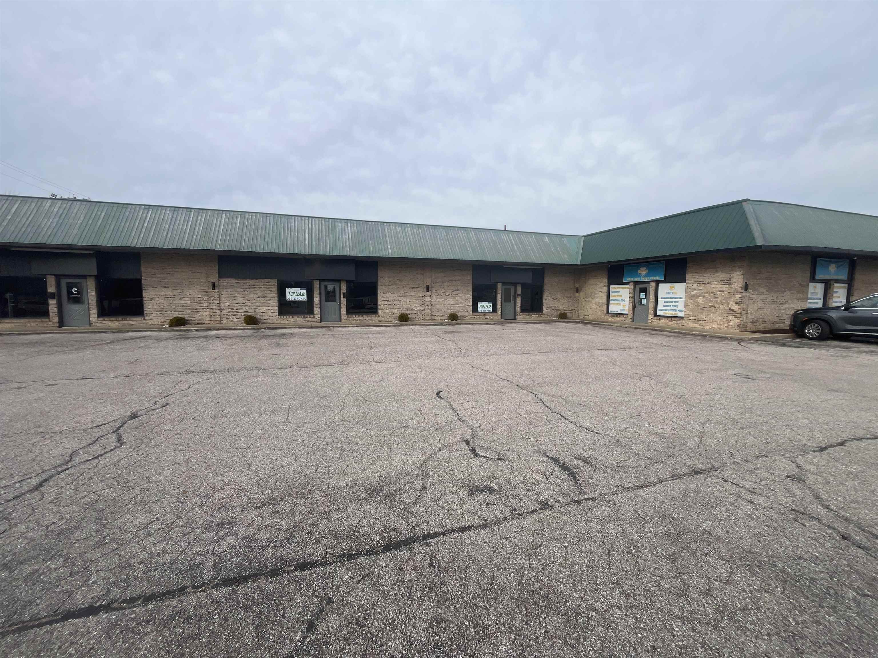 1359 4th Street, Owensboro, Kentucky 42301-9999, ,Mixed Use,For Sale,4th Street,91477