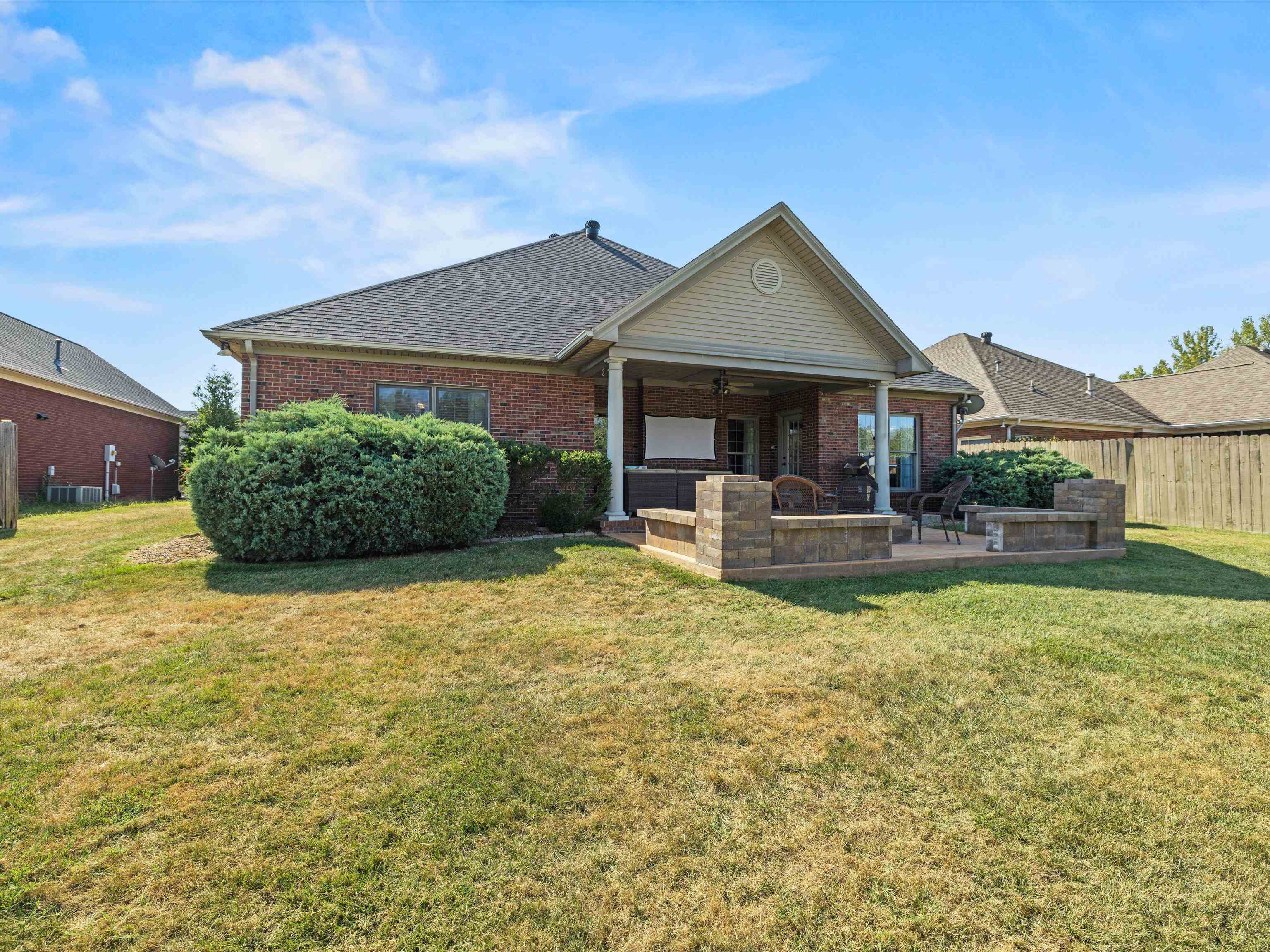 1617 Creek Haven Loop, Owensboro, Kentucky 42303, 4 Bedrooms Bedrooms, ,2 BathroomsBathrooms,Single Family Residence,For Sale,Creek Haven Loop,91479