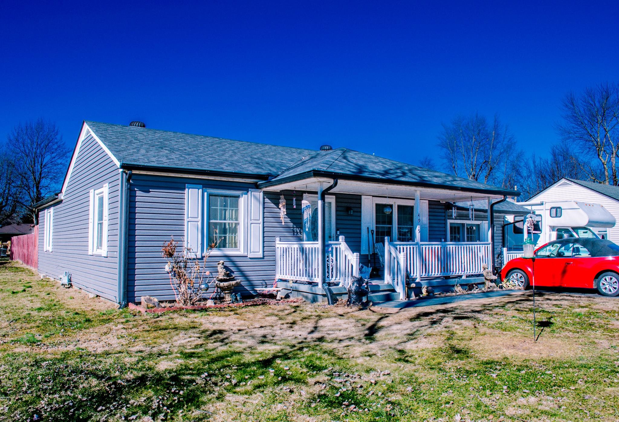 4915 Graham Ln, Owensboro, Kentucky 42303, 2 Bedrooms Bedrooms, ,1 BathroomBathrooms,Single Family Residence,For Sale,Graham Ln,91481