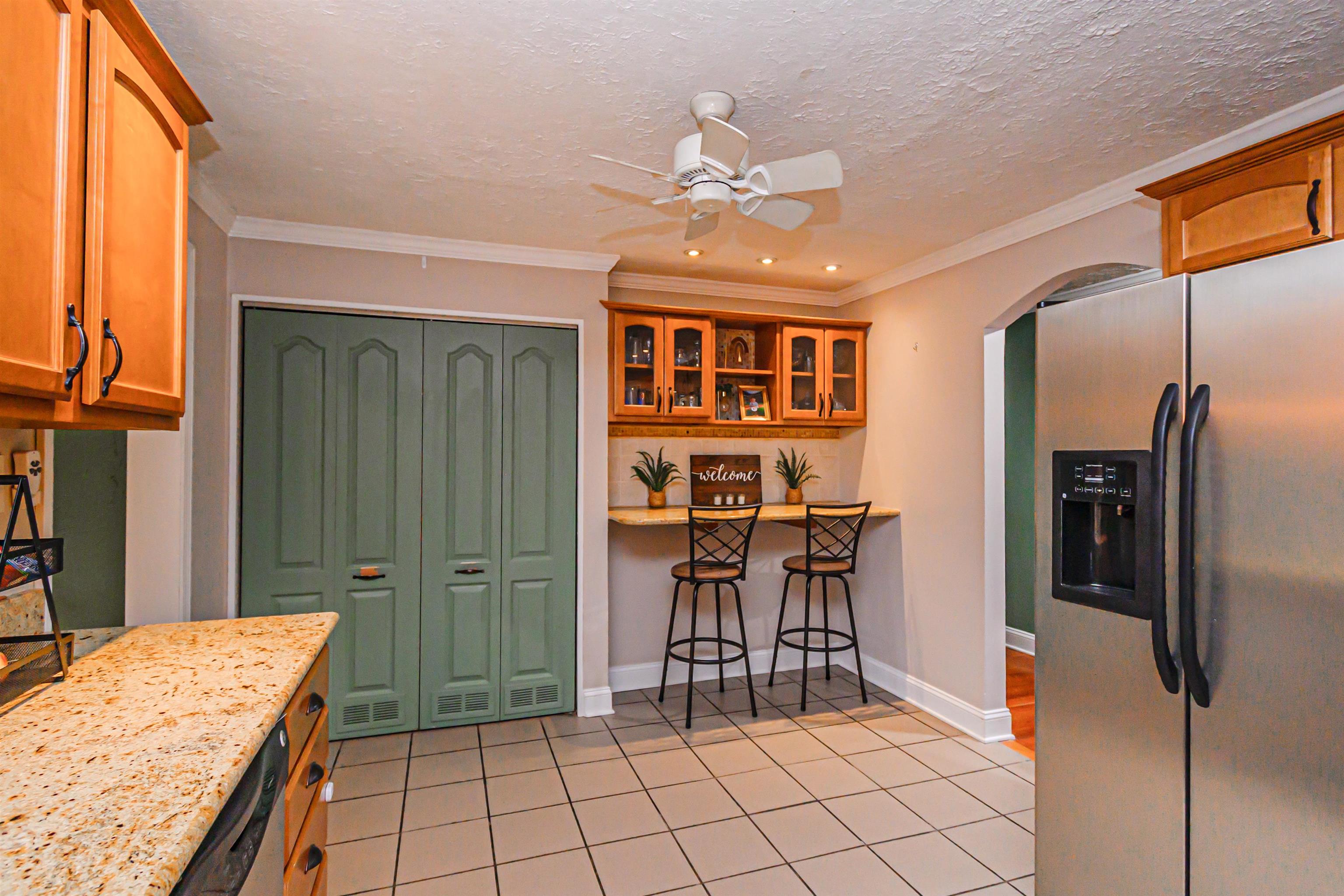 2524 9th Street, Owensboro, Kentucky 42303, 3 Bedrooms Bedrooms, ,2 BathroomsBathrooms,Single Family Residence,For Sale,9th Street,91483