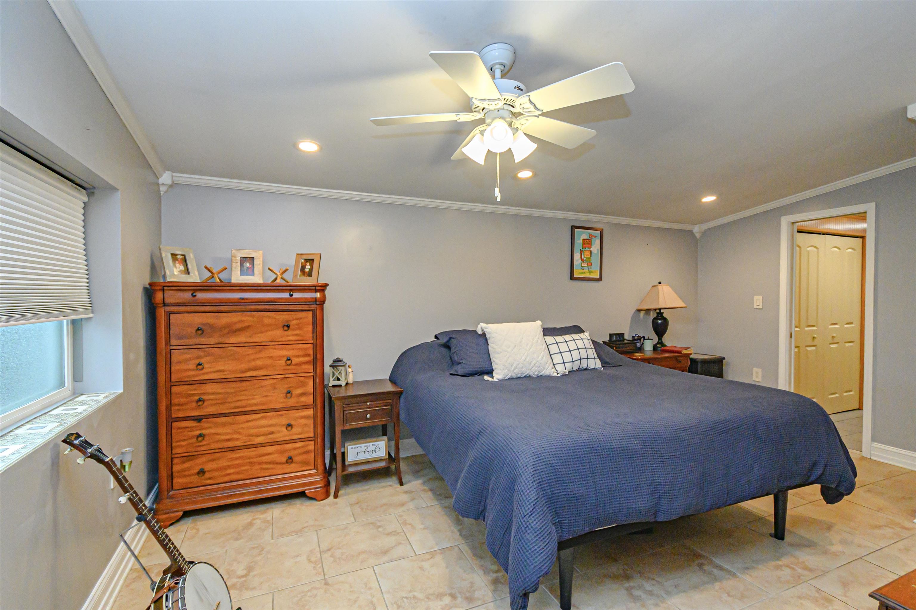 2524 9th Street, Owensboro, Kentucky 42303, 3 Bedrooms Bedrooms, ,2 BathroomsBathrooms,Single Family Residence,For Sale,9th Street,91483