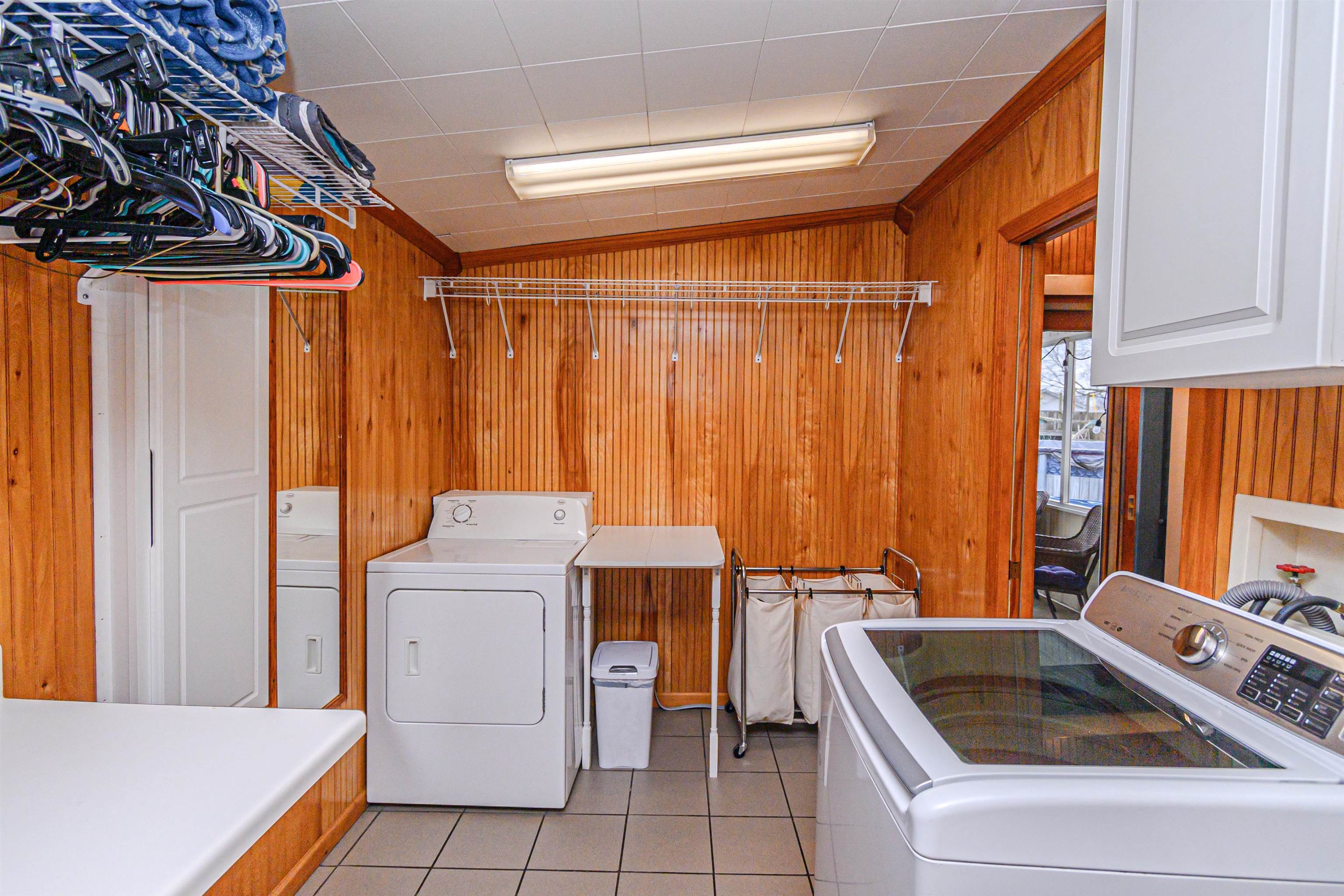 2524 9th Street, Owensboro, Kentucky 42303, 3 Bedrooms Bedrooms, ,2 BathroomsBathrooms,Single Family Residence,For Sale,9th Street,91483