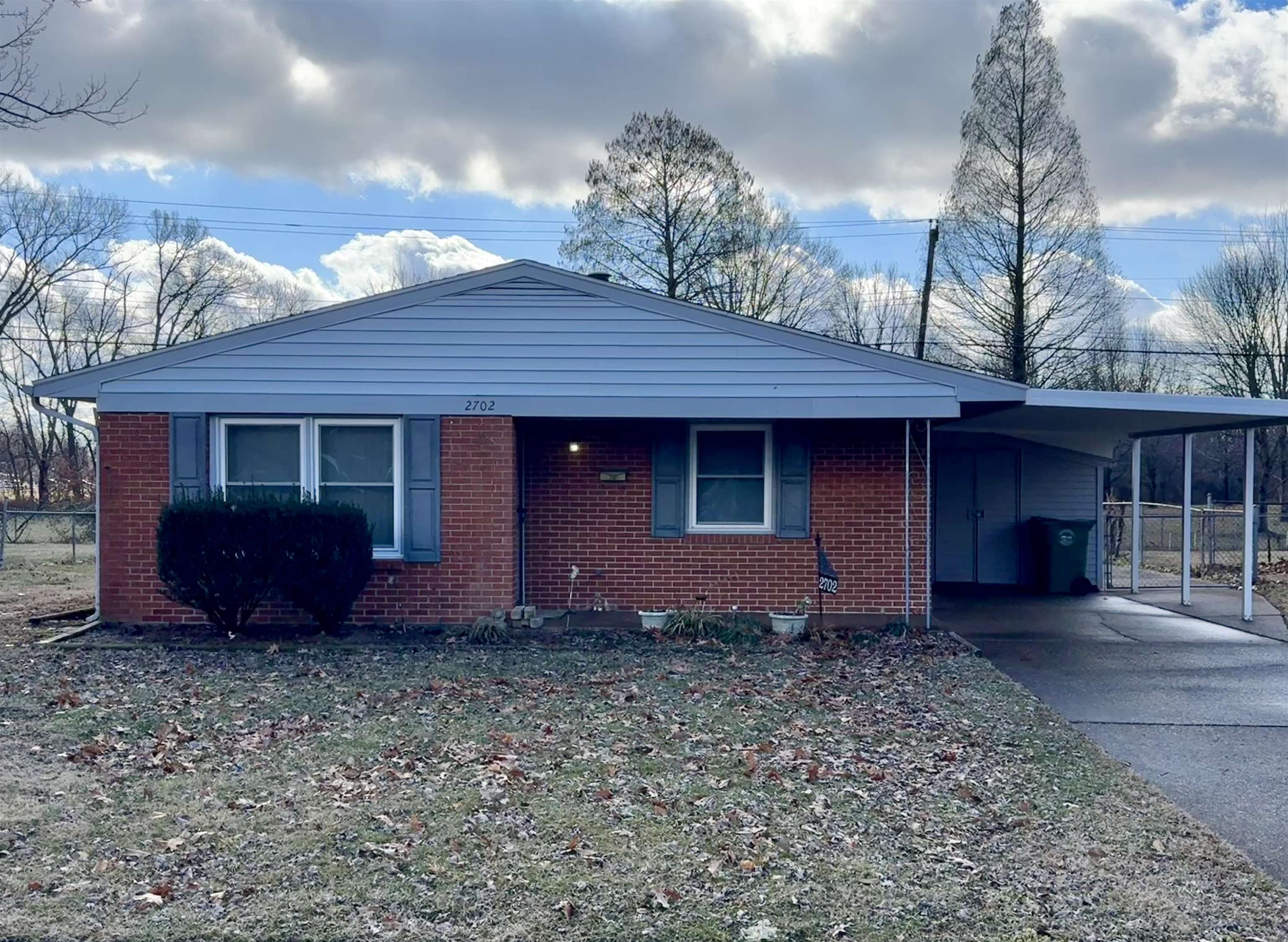 2702 Yellowstone Dr, Owensboro, Kentucky 42301, 3 Bedrooms Bedrooms, ,1 BathroomBathrooms,Single Family Residence,For Sale,Yellowstone Dr,91490