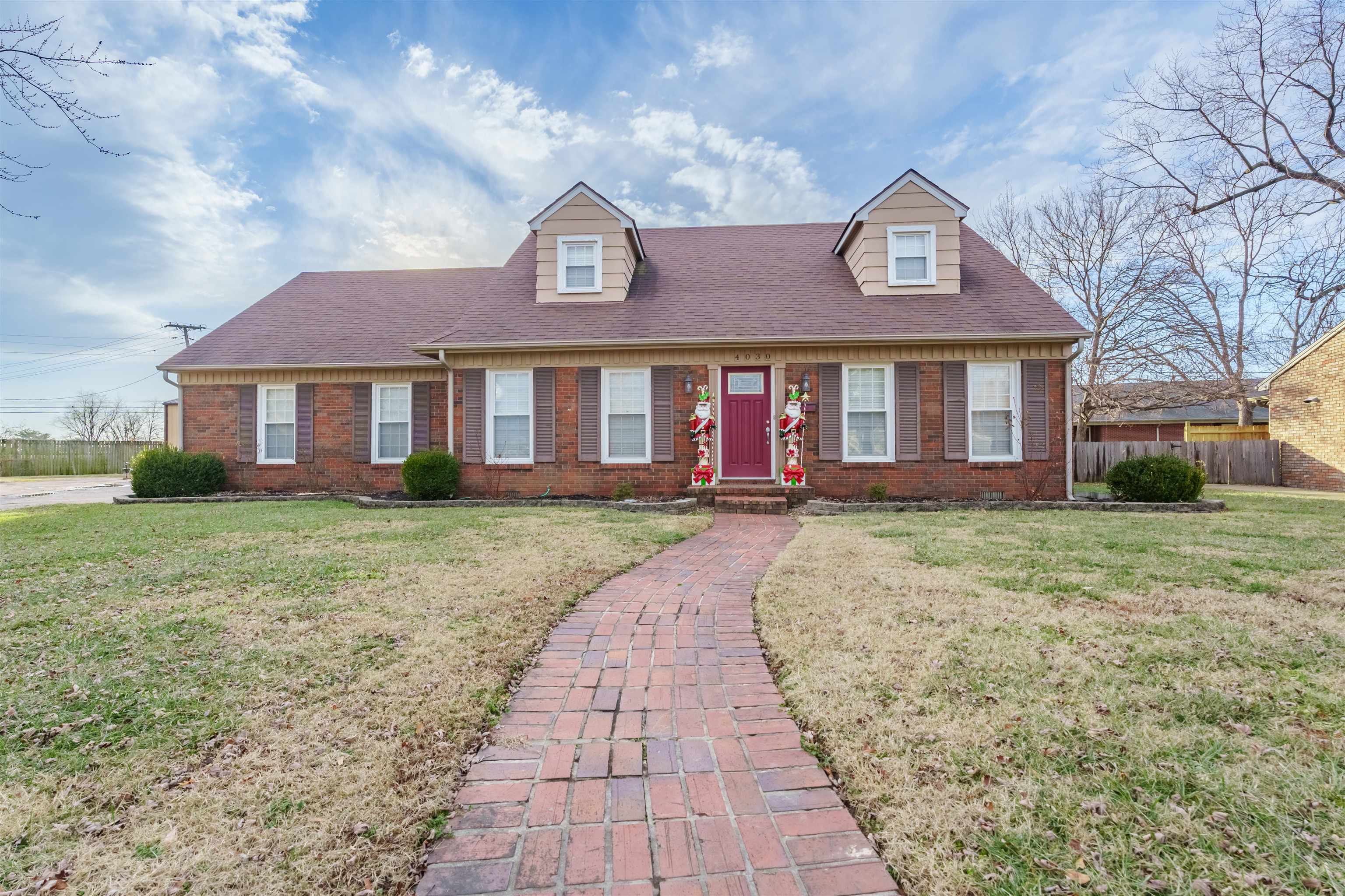 4030 Springdale Drive, Owensboro, Kentucky 42301, 5 Bedrooms Bedrooms, ,3 BathroomsBathrooms,Single Family Residence,For Sale,Springdale Drive,91491