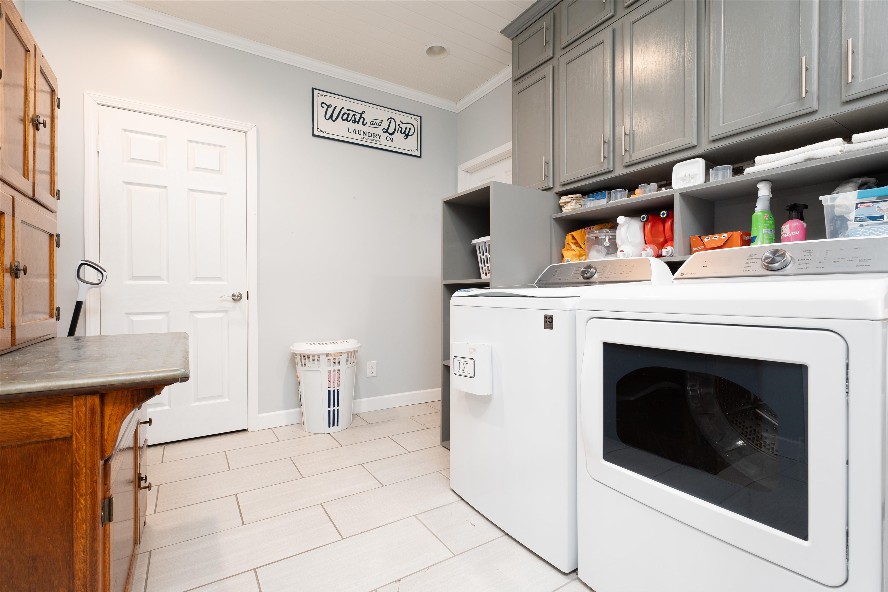 4030 Springdale Drive, Owensboro, Kentucky 42301, 5 Bedrooms Bedrooms, ,3 BathroomsBathrooms,Single Family Residence,For Sale,Springdale Drive,91491