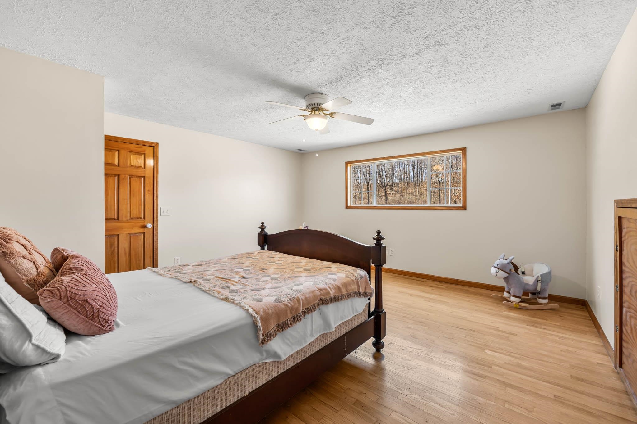 398 Indian Hill Road, Hawesville, Kentucky 42348, 4 Bedrooms Bedrooms, ,3 BathroomsBathrooms,Single Family Residence,For Sale,Indian Hill Road,91495