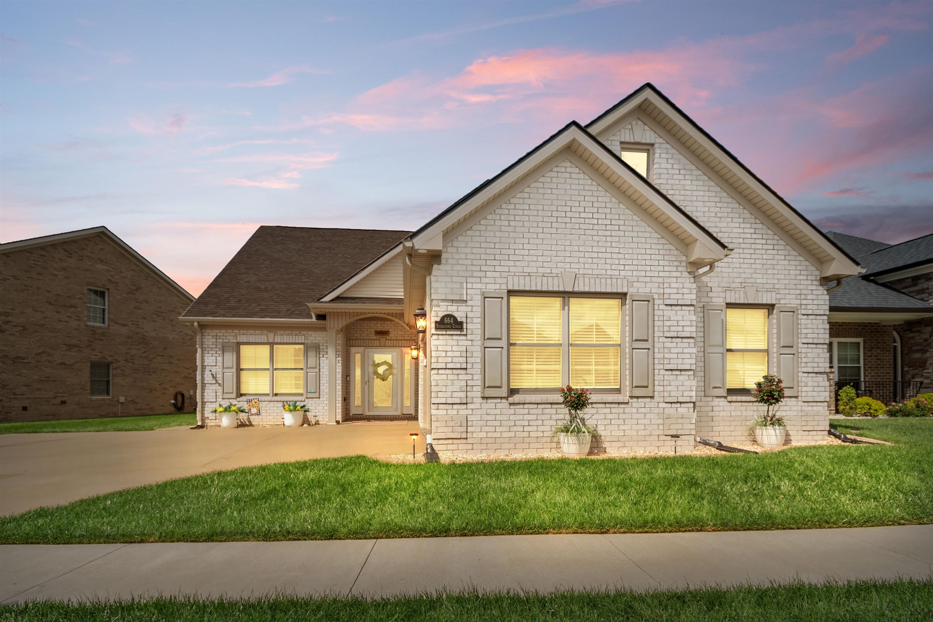 664 Stableford Circle, Owensboro, Kentucky 42303, 4 Bedrooms Bedrooms, ,2 BathroomsBathrooms,Single Family Residence,For Sale,Stableford Circle,91507