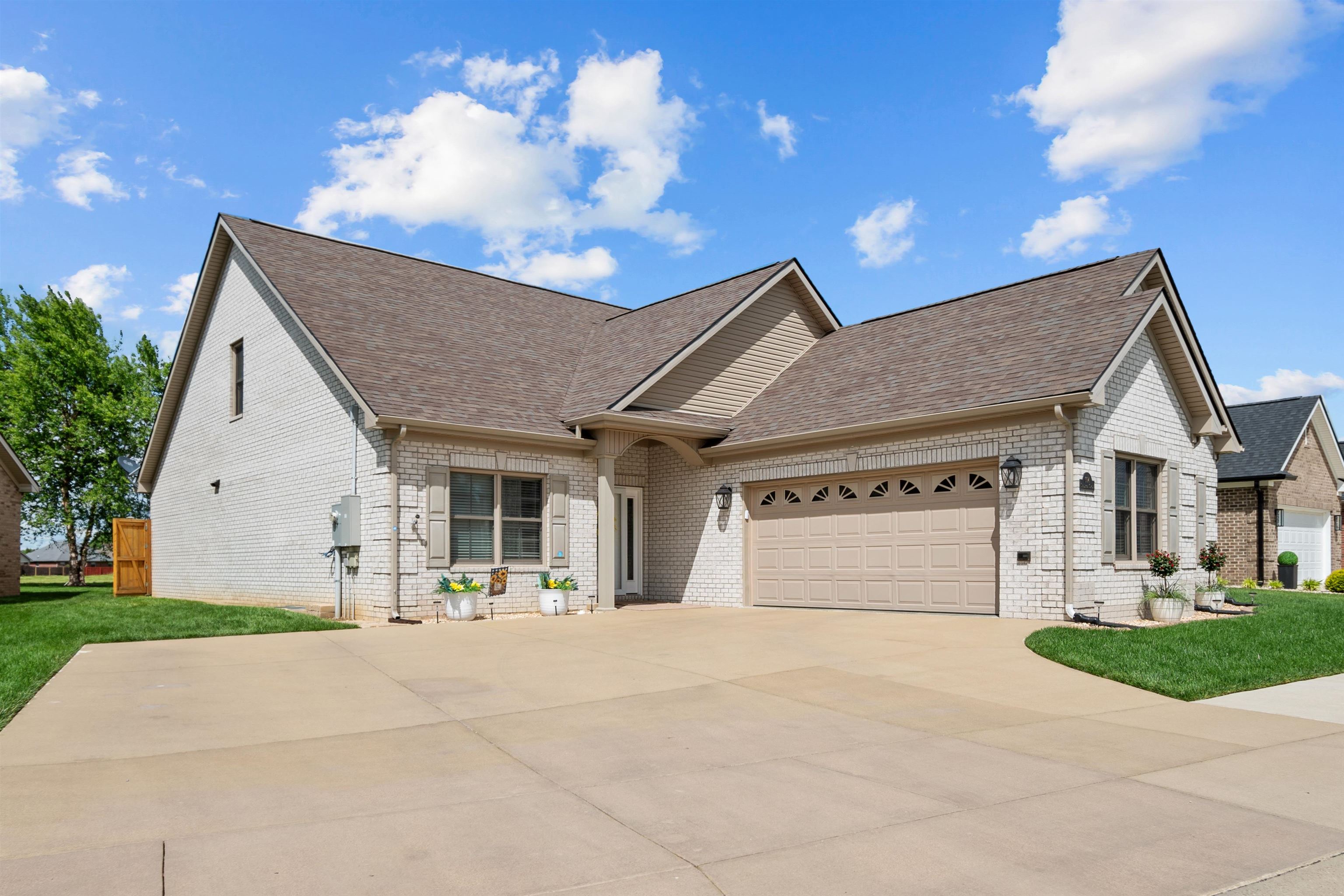 664 Stableford Circle, Owensboro, Kentucky 42303, 4 Bedrooms Bedrooms, ,2 BathroomsBathrooms,Single Family Residence,For Sale,Stableford Circle,91507