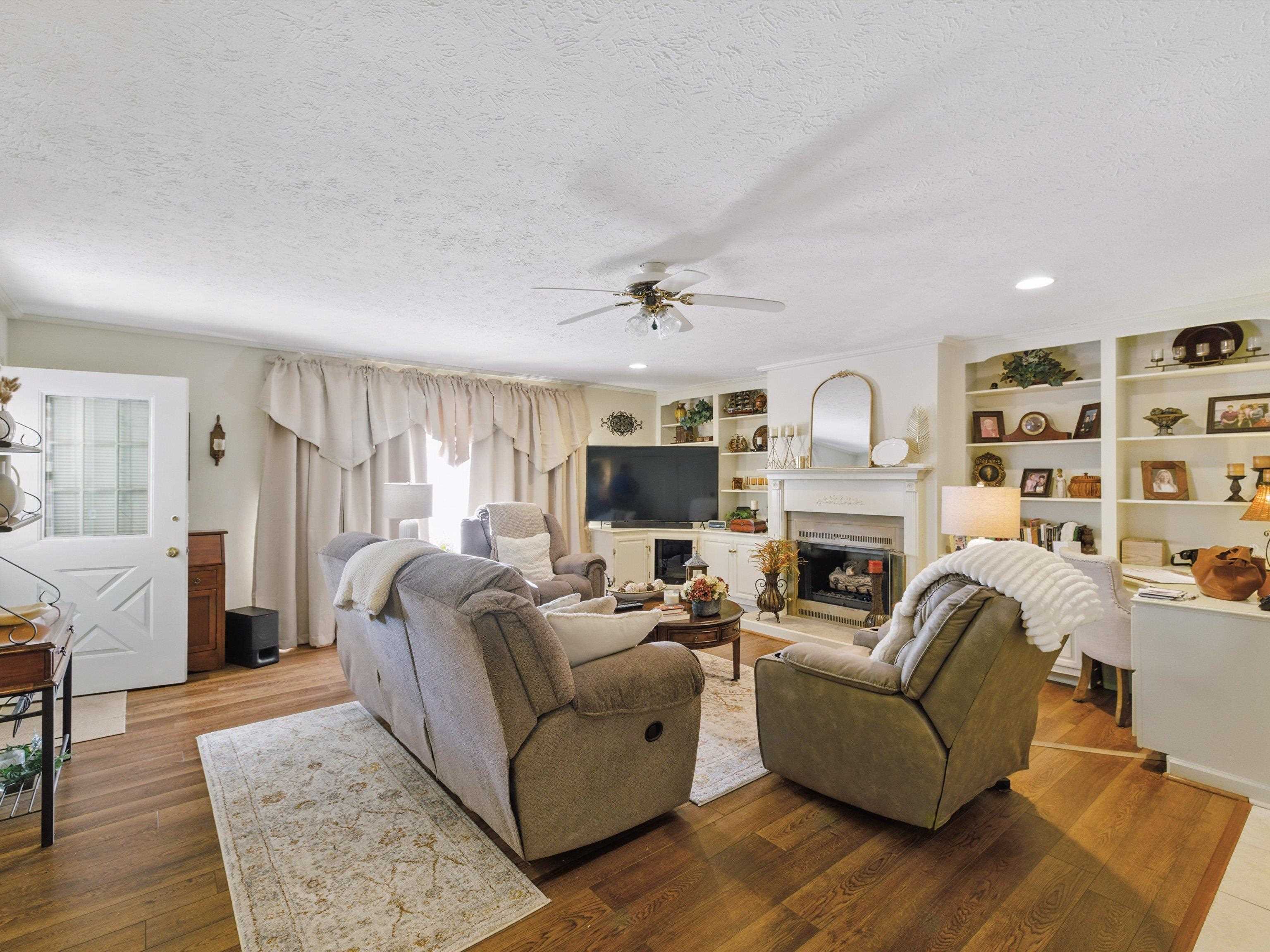 1000 Michaels Ct, Owensboro, Kentucky 42303, 3 Bedrooms Bedrooms, ,2 BathroomsBathrooms,Single Family Residence,For Sale,Michaels Ct,91508