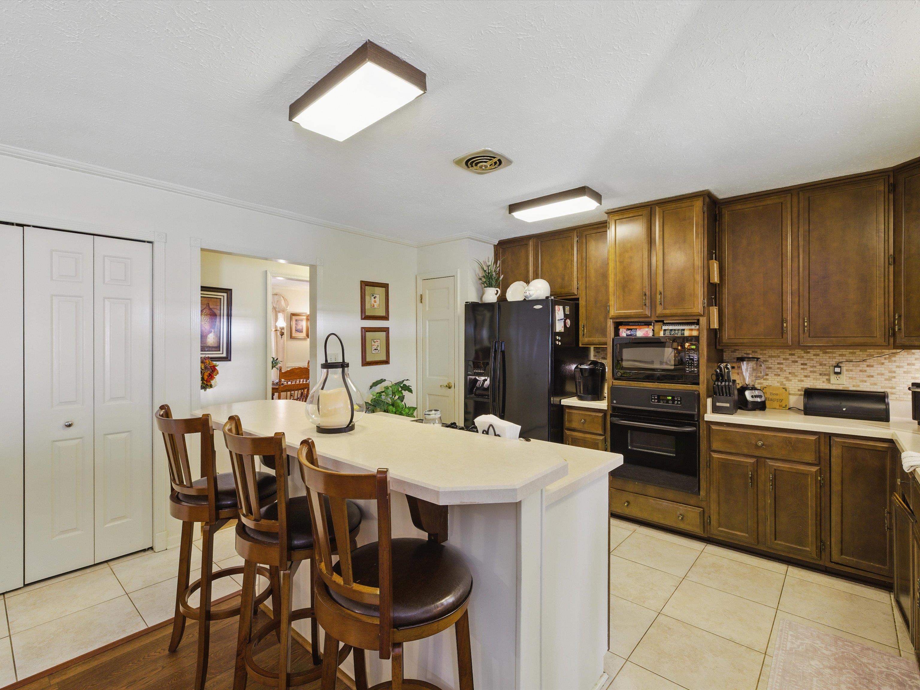 1000 Michaels Ct, Owensboro, Kentucky 42303, 3 Bedrooms Bedrooms, ,2 BathroomsBathrooms,Single Family Residence,For Sale,Michaels Ct,91508