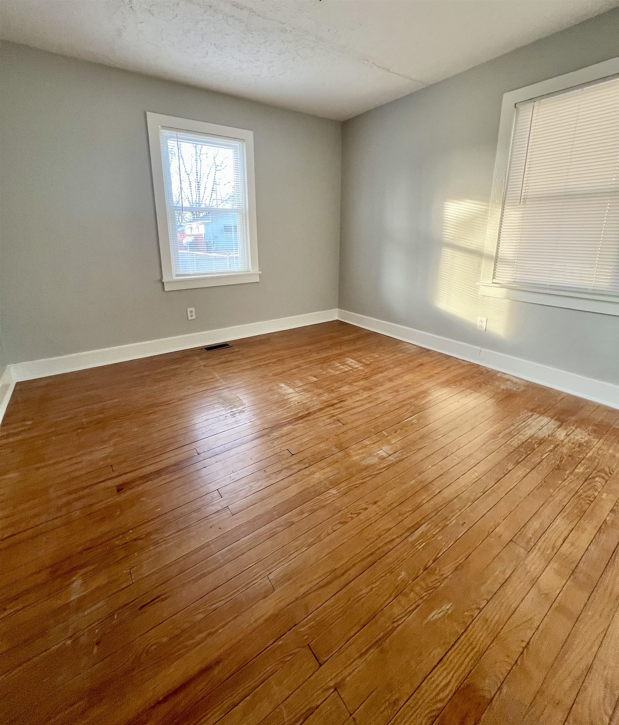 3231 St. Ann St, Owensboro, Kentucky 42303, 2 Bedrooms Bedrooms, ,1 BathroomBathrooms,Single Family Residence,For Sale,St. Ann St,91509