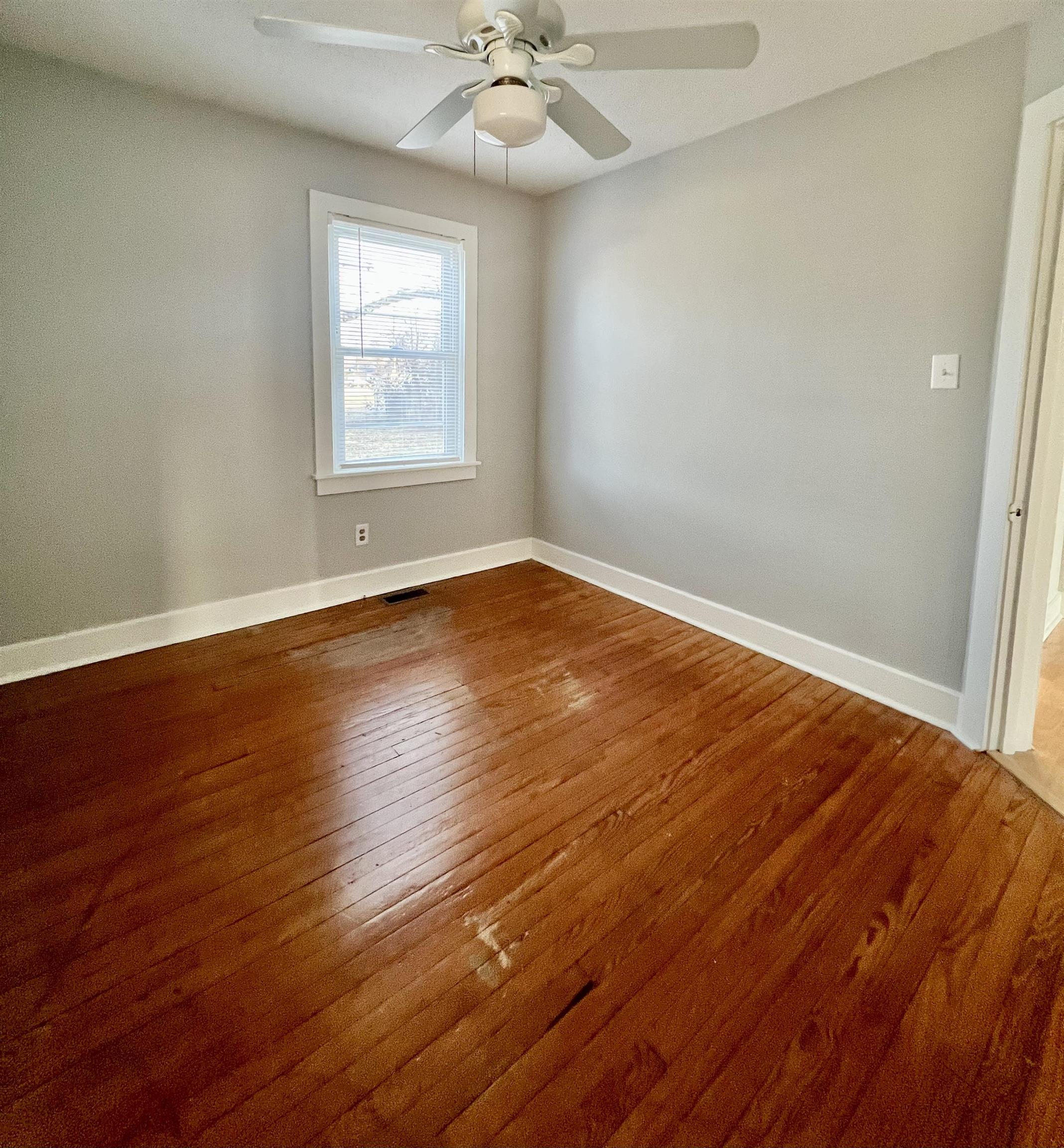 3231 St. Ann St, Owensboro, Kentucky 42303, 2 Bedrooms Bedrooms, ,1 BathroomBathrooms,Single Family Residence,For Sale,St. Ann St,91509
