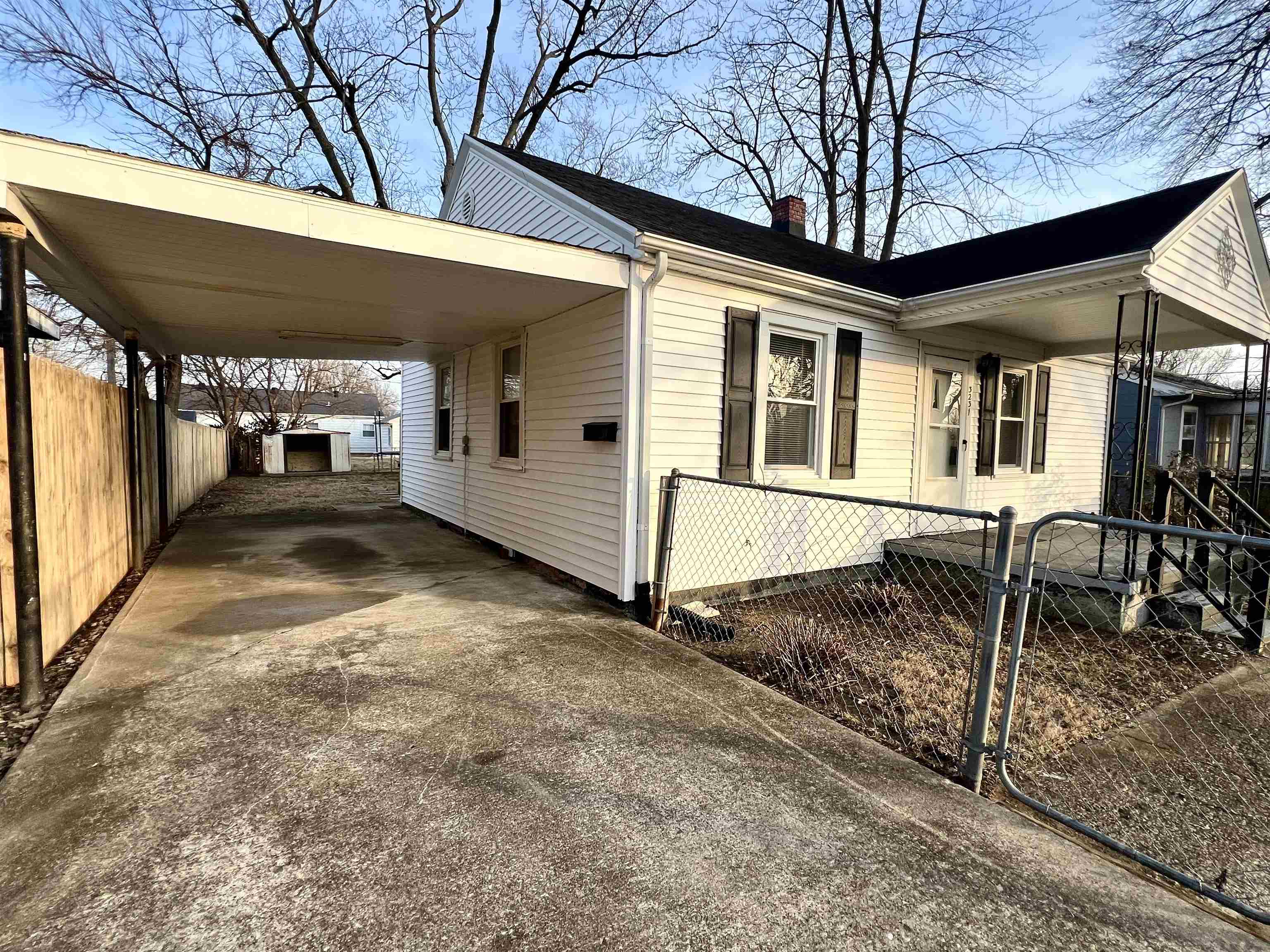 3231 St. Ann St, Owensboro, Kentucky 42303, 2 Bedrooms Bedrooms, ,1 BathroomBathrooms,Single Family Residence,For Sale,St. Ann St,91509