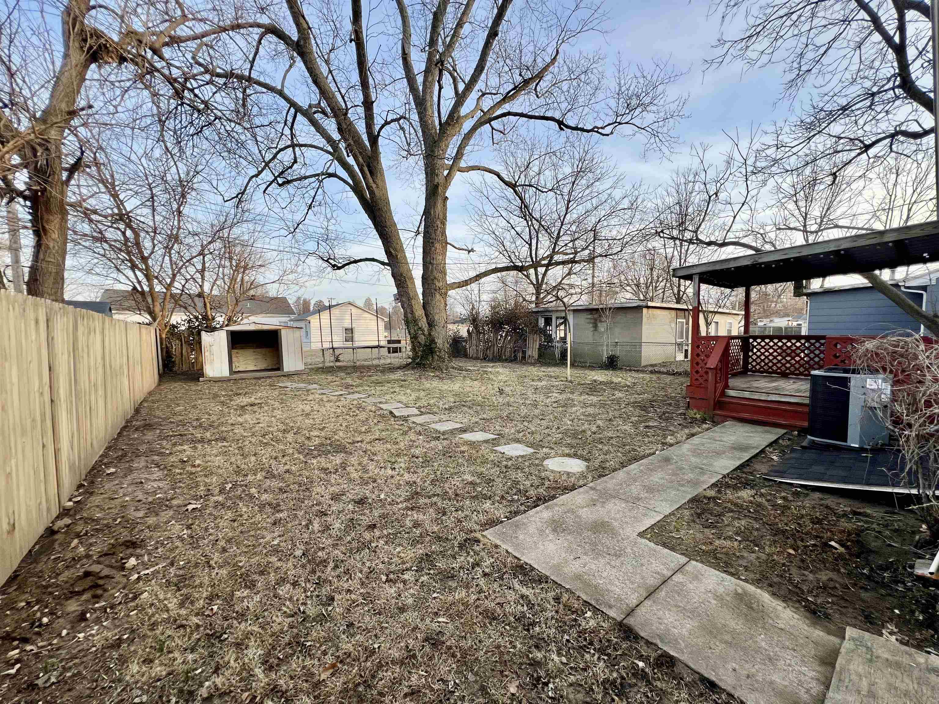 3231 St. Ann St, Owensboro, Kentucky 42303, 2 Bedrooms Bedrooms, ,1 BathroomBathrooms,Single Family Residence,For Sale,St. Ann St,91509
