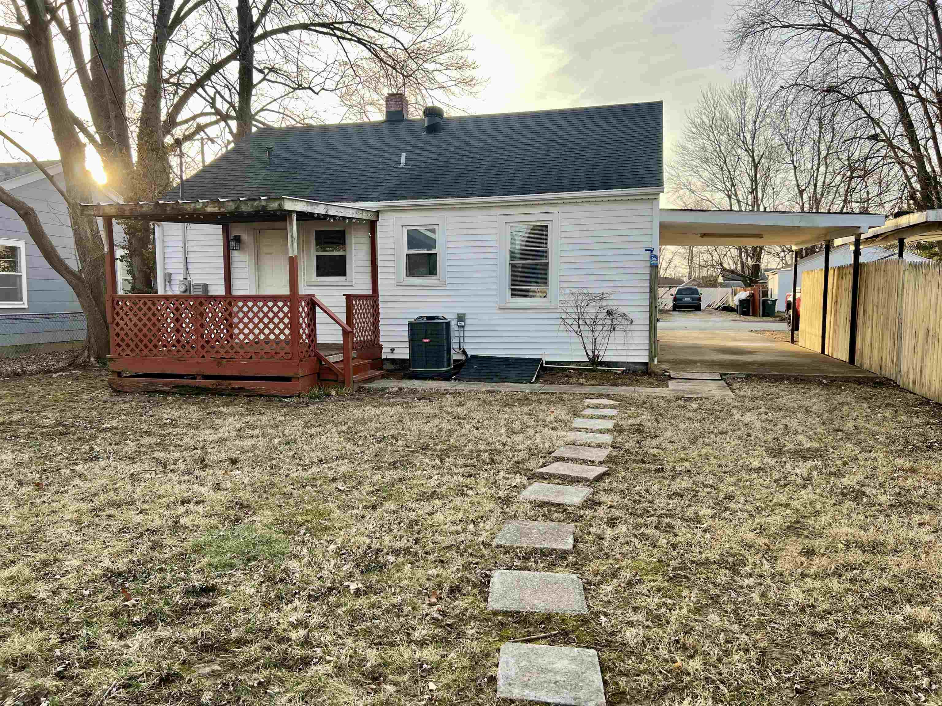 3231 St. Ann St, Owensboro, Kentucky 42303, 2 Bedrooms Bedrooms, ,1 BathroomBathrooms,Single Family Residence,For Sale,St. Ann St,91509