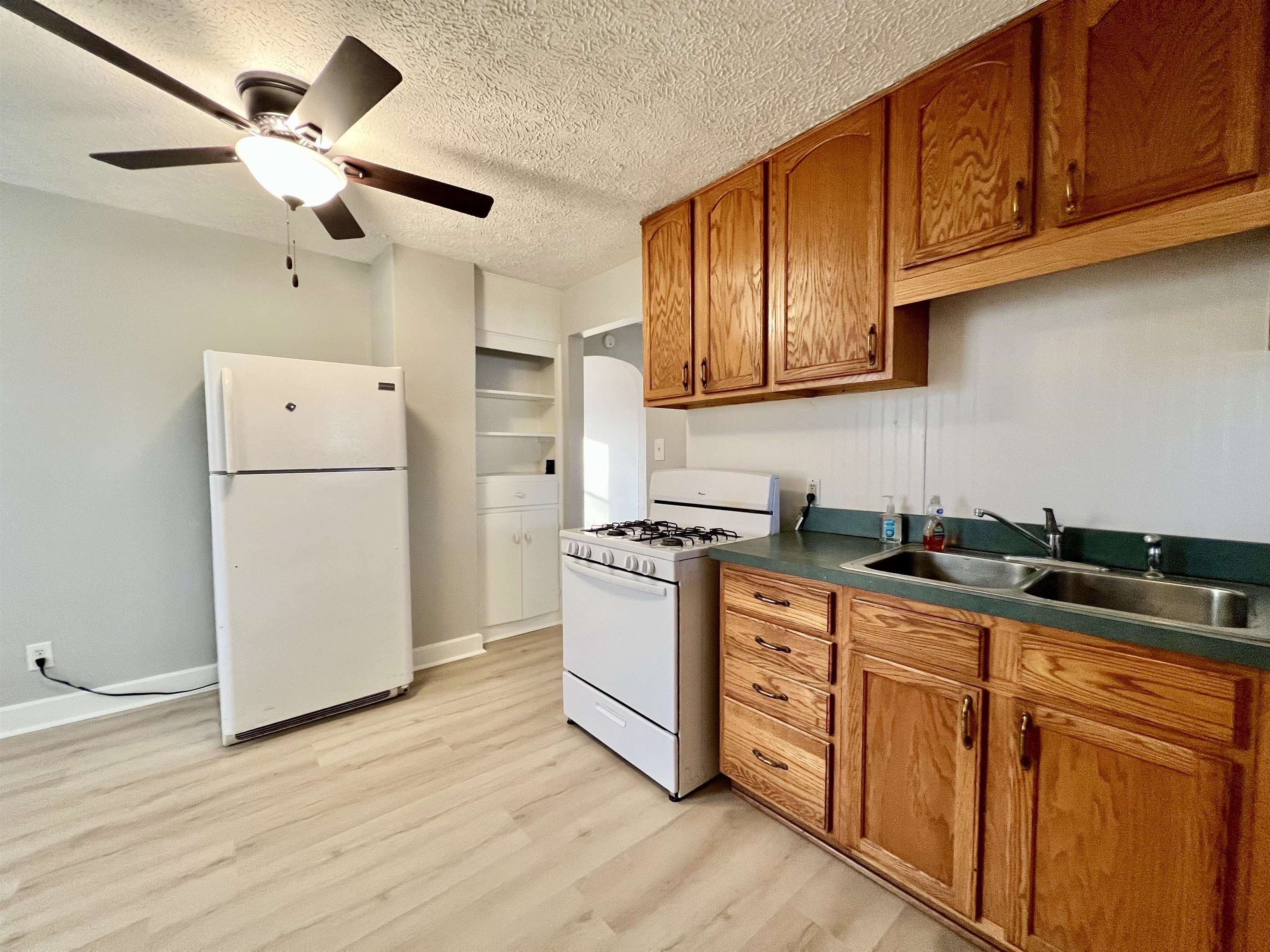 3231 St. Ann St, Owensboro, Kentucky 42303, 2 Bedrooms Bedrooms, ,1 BathroomBathrooms,Single Family Residence,For Sale,St. Ann St,91509